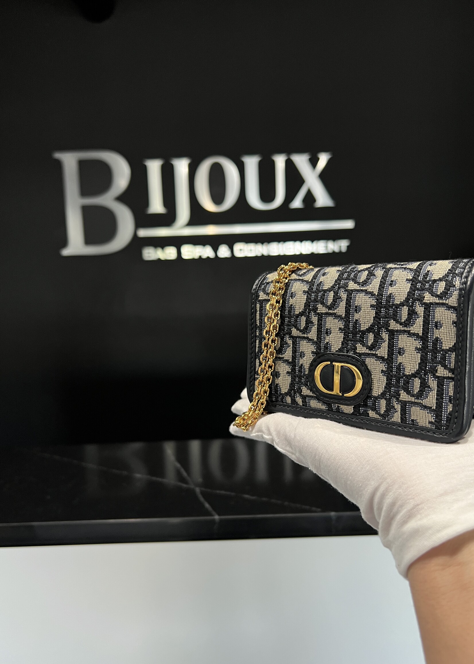 Christian Dior SOLD- Christian Dior Montaigne 30 Nano Chain Pouch