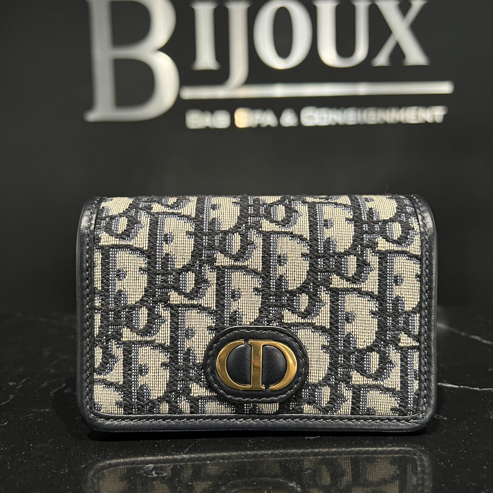 Christian Dior SOLD- Christian Dior Montaigne 30 Nano Chain Pouch