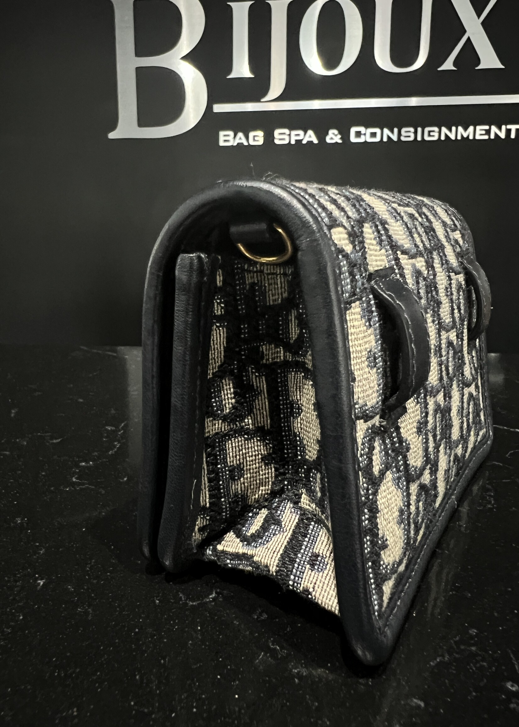 Christian Dior SOLD- Christian Dior Montaigne 30 Nano Chain Pouch