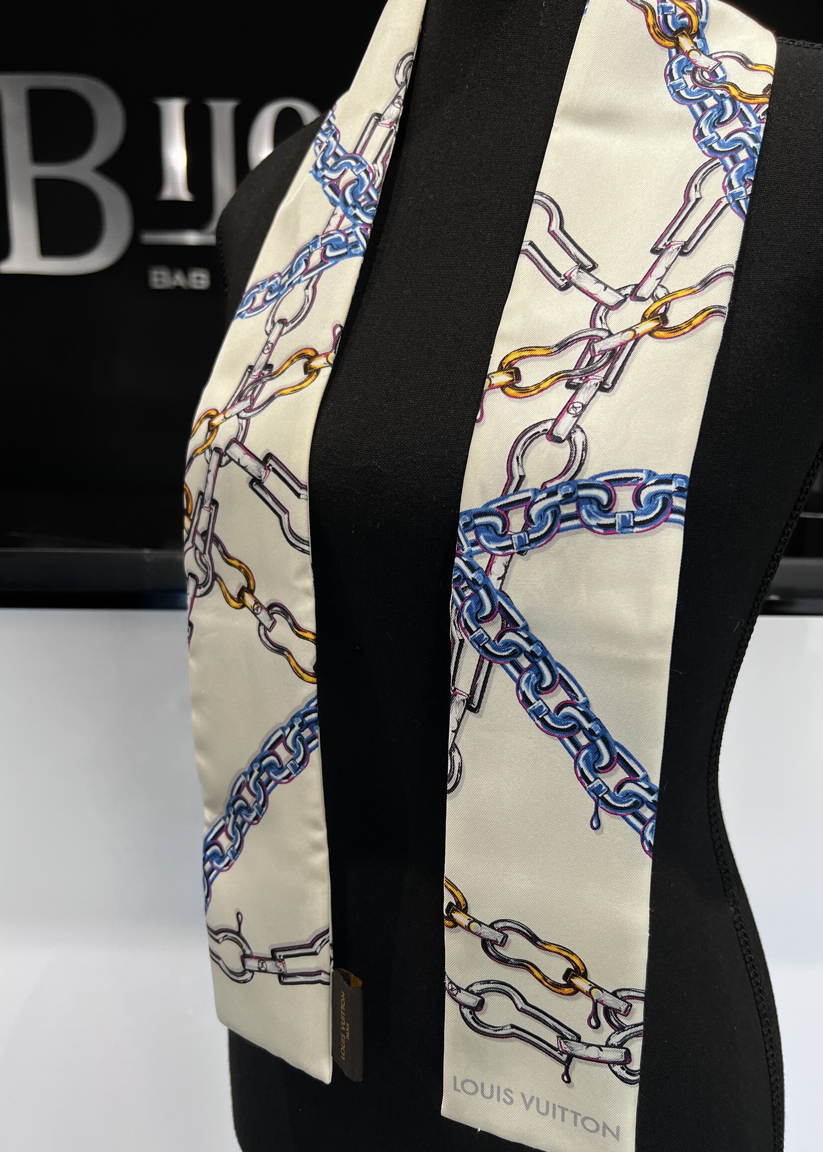 Louis Vuitton Louis Vuitton Monogram Chain Bandeau White