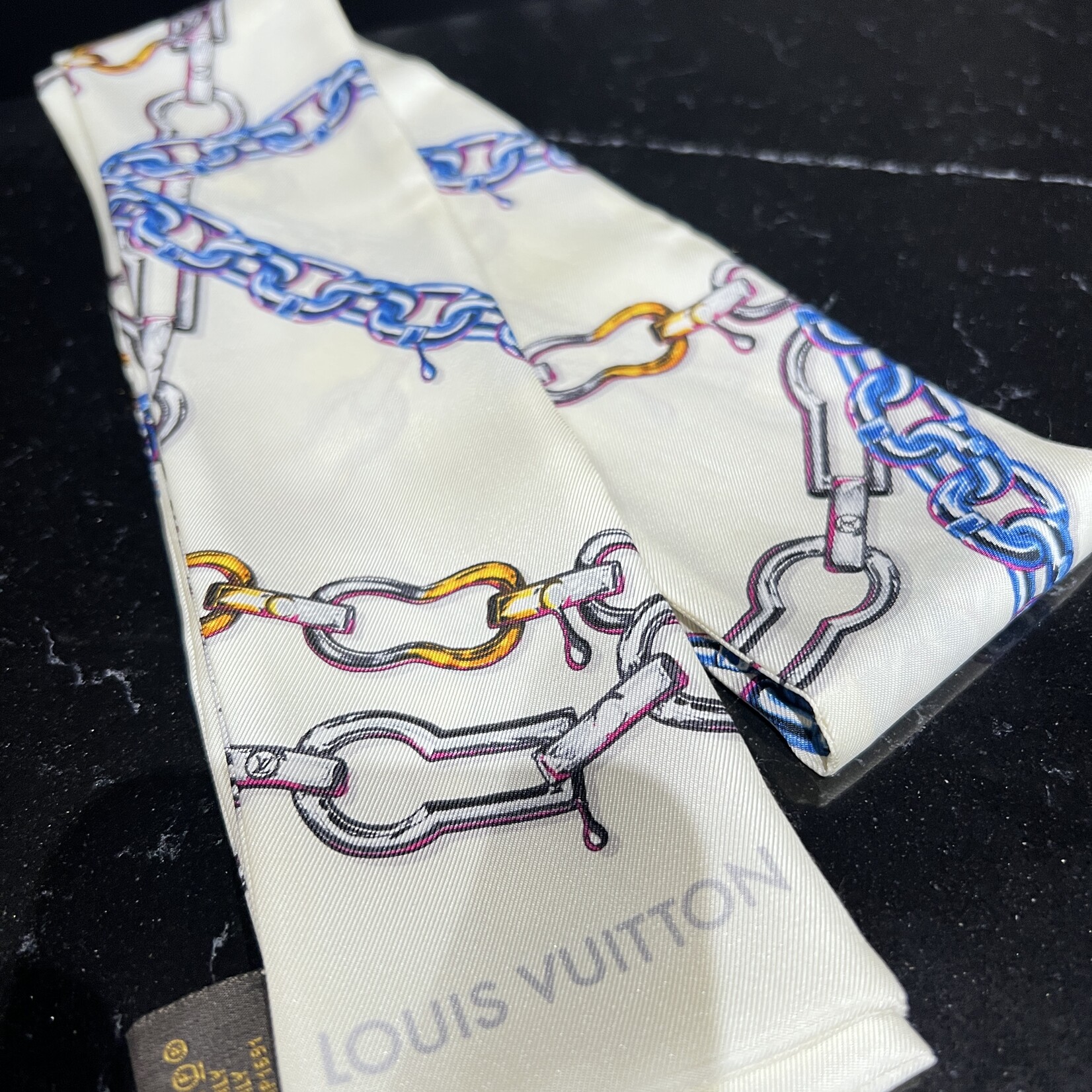 Louis Vuitton Louis Vuitton Monogram Chain Bandeau White