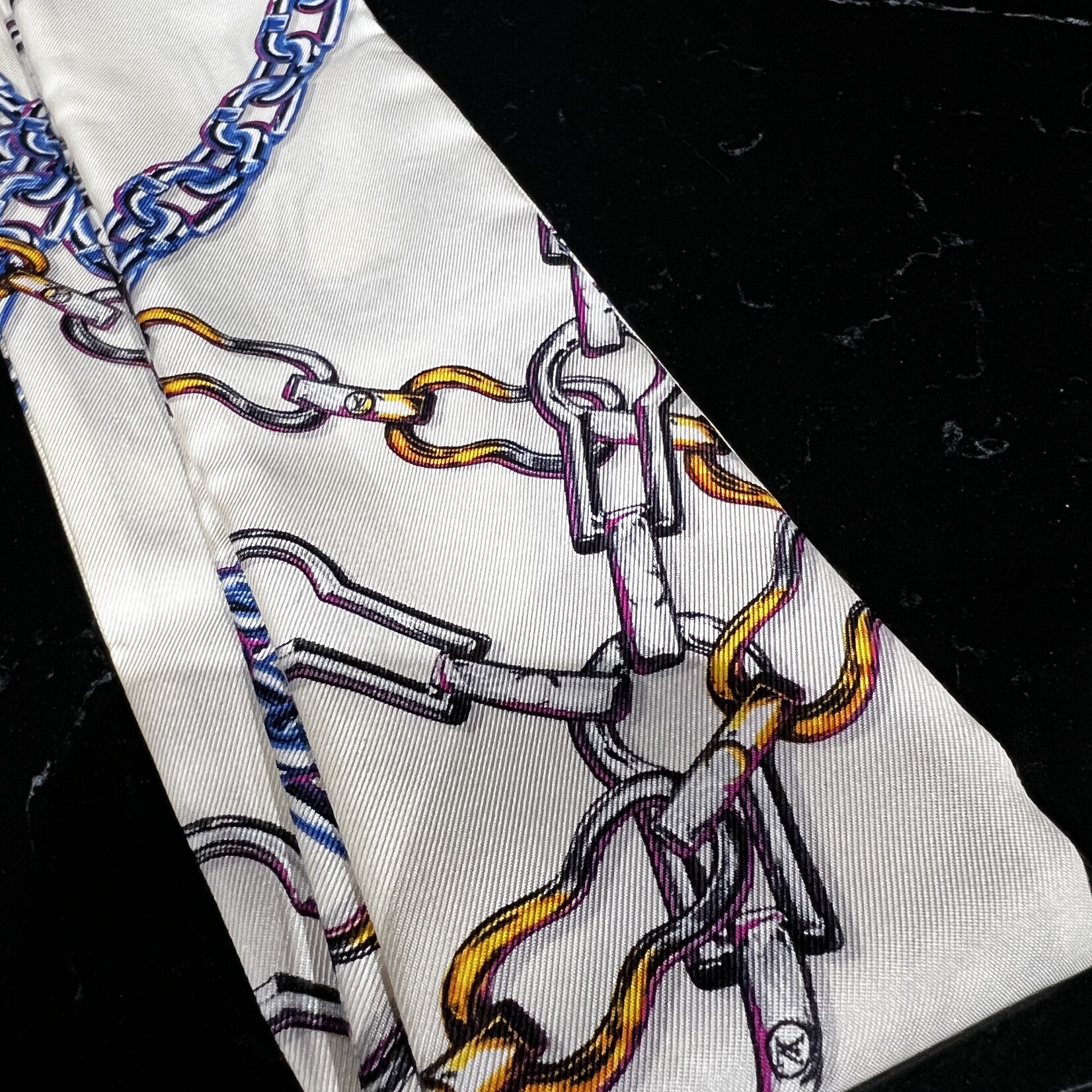 Louis Vuitton Louis Vuitton Monogram Chain Bandeau White