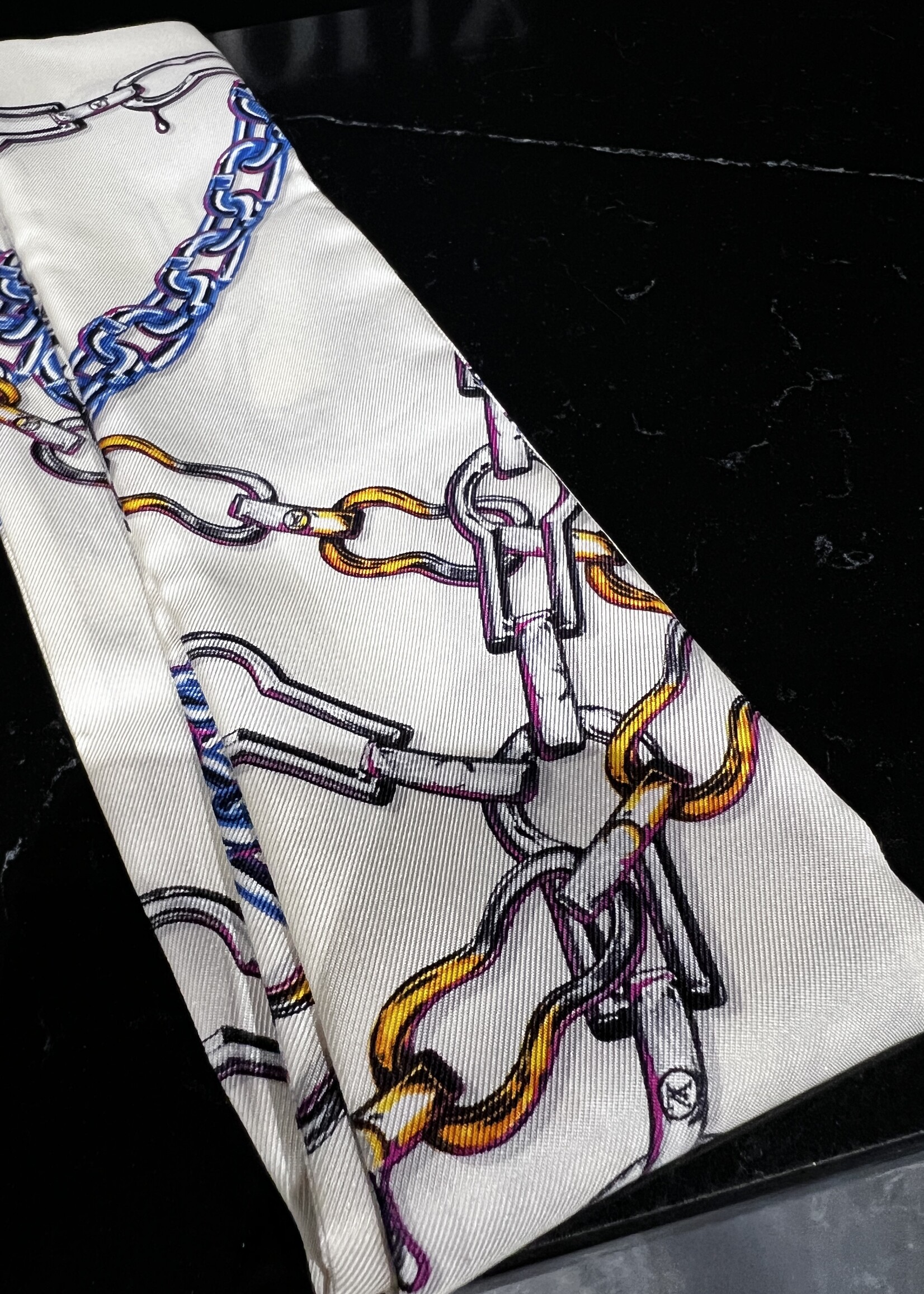 Louis Vuitton Louis Vuitton Monogram Chain Bandeau White