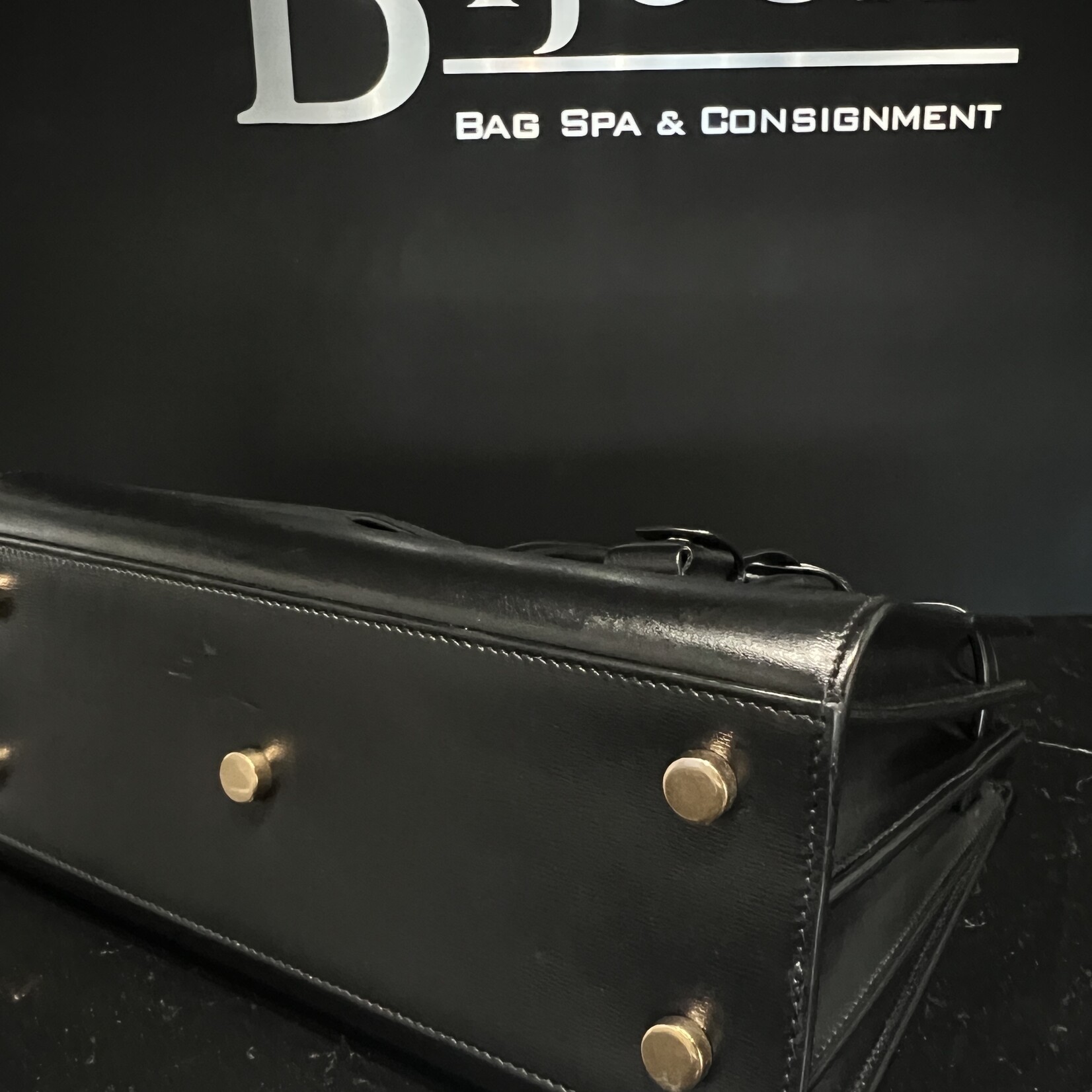 Saint Laurent SOLD - Saint Laurent Sac De Jour Baby Black