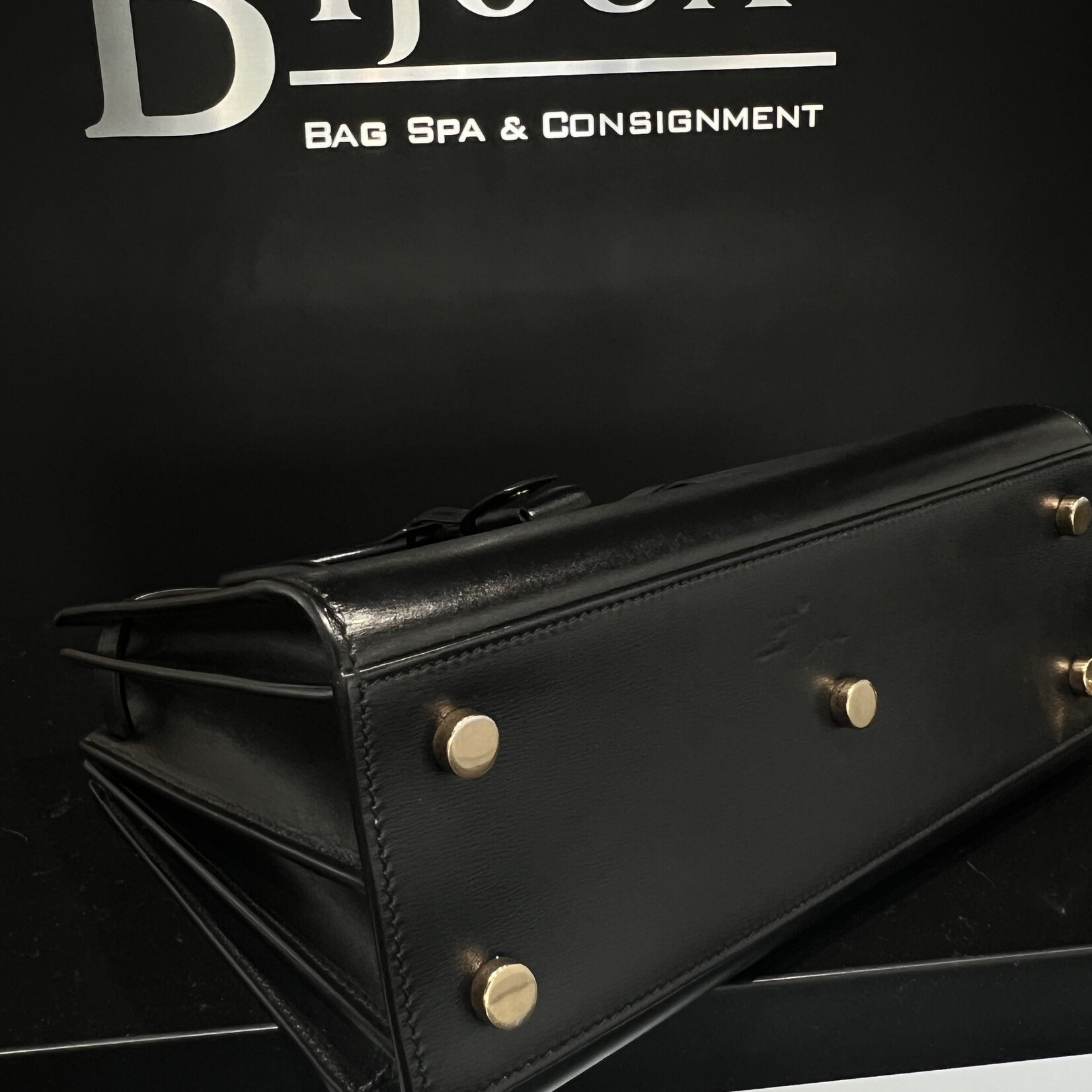 Saint Laurent SOLD - Saint Laurent Sac De Jour Baby Black