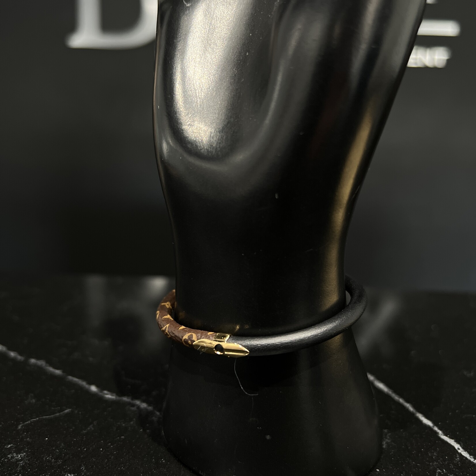 Louis Vuitton Louis Vuitton Daily Confidential Bracelet