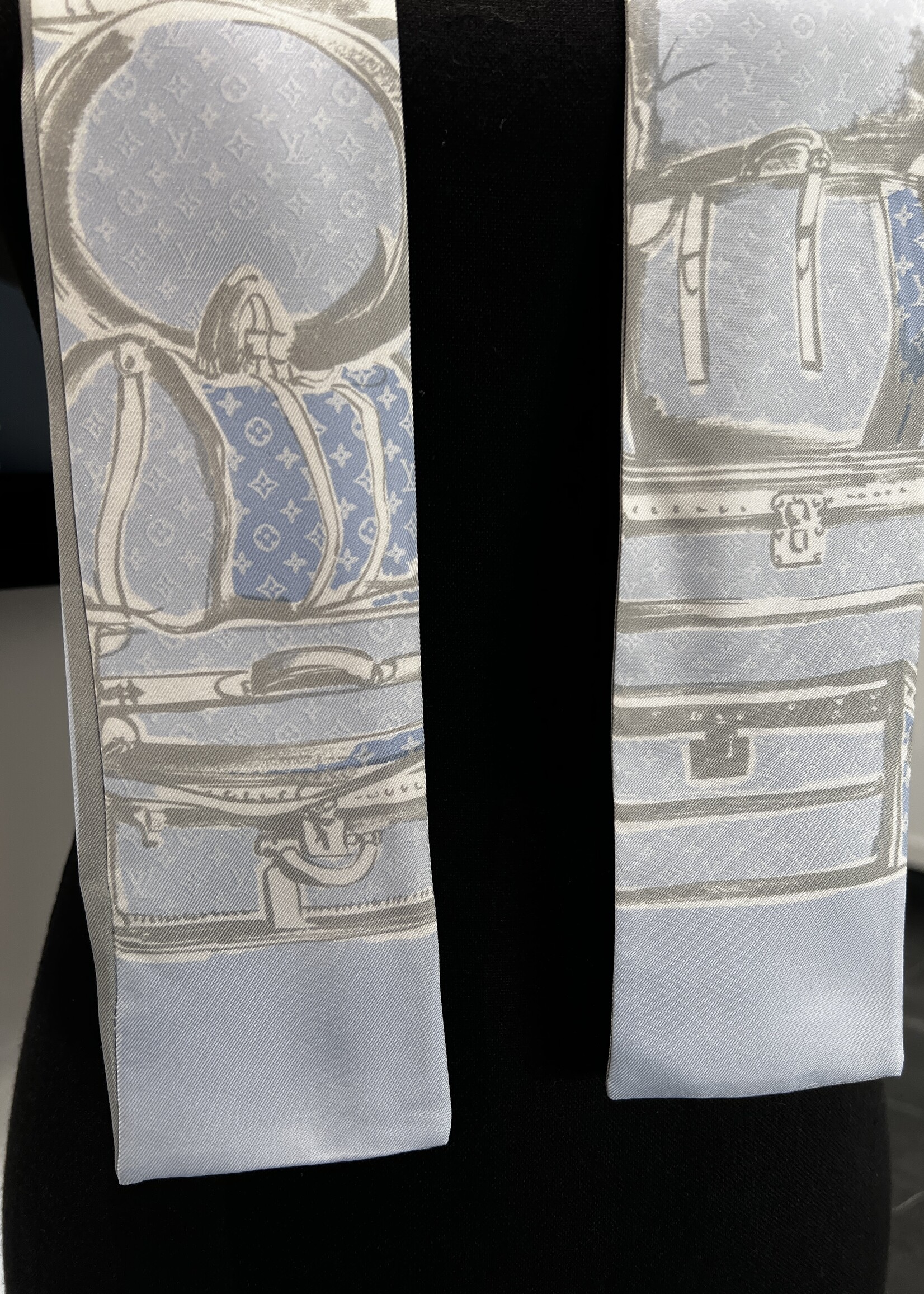 Louis Vuitton SOLD - Louis Vuitton Trunks Bandeau Siel