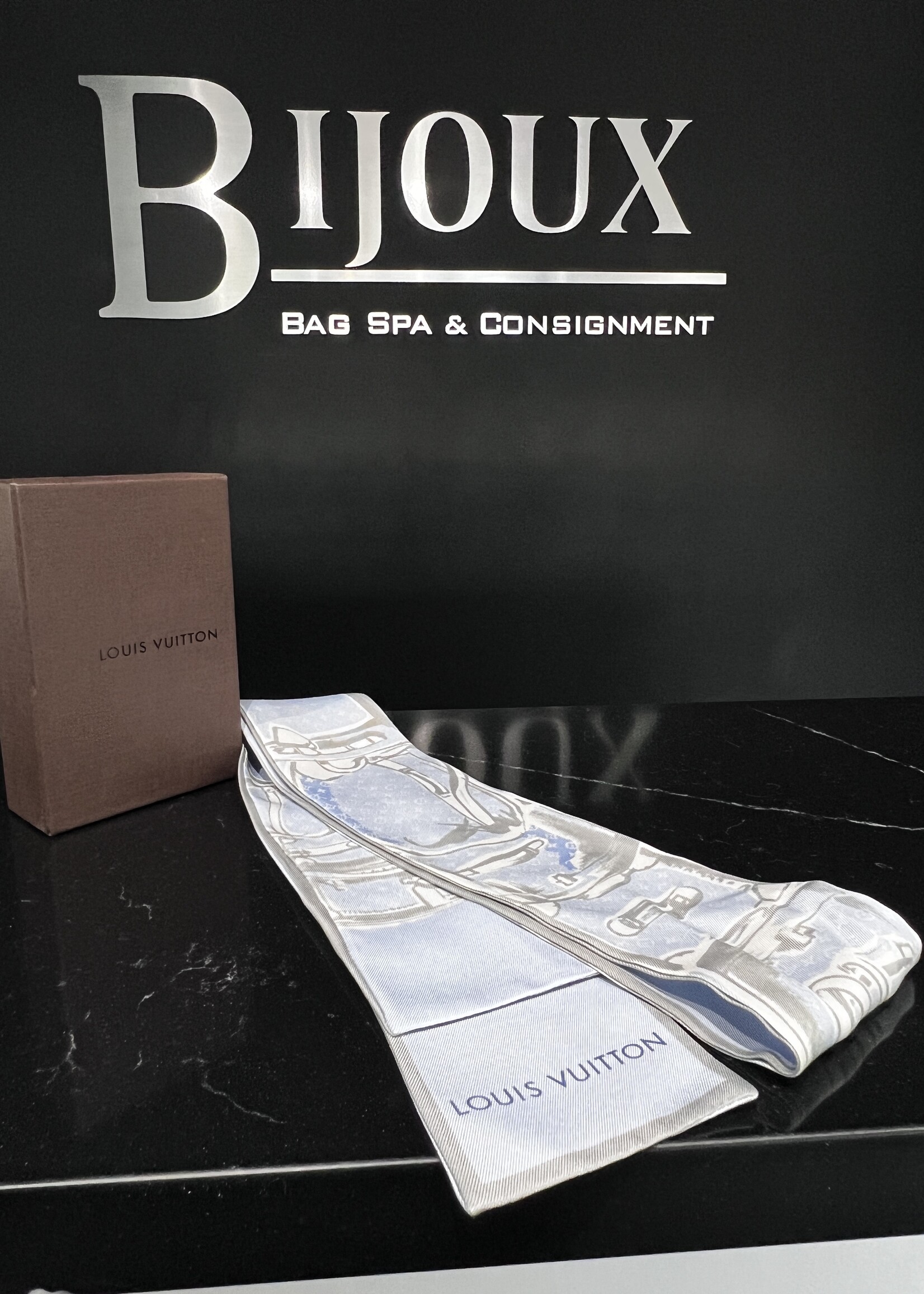 Louis Vuitton SOLD - Louis Vuitton Trunks Bandeau Siel