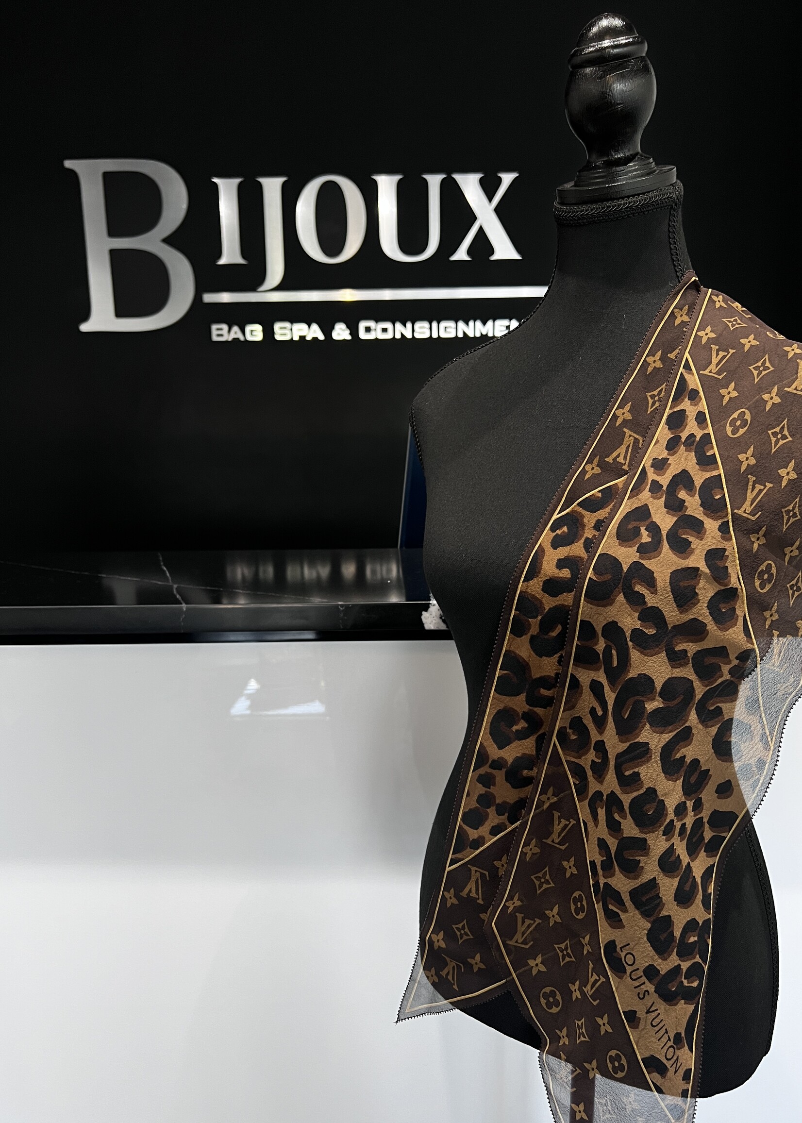 Louis Vuitton SOLD - Louis Vuitton Brown Cheetah Scarf
