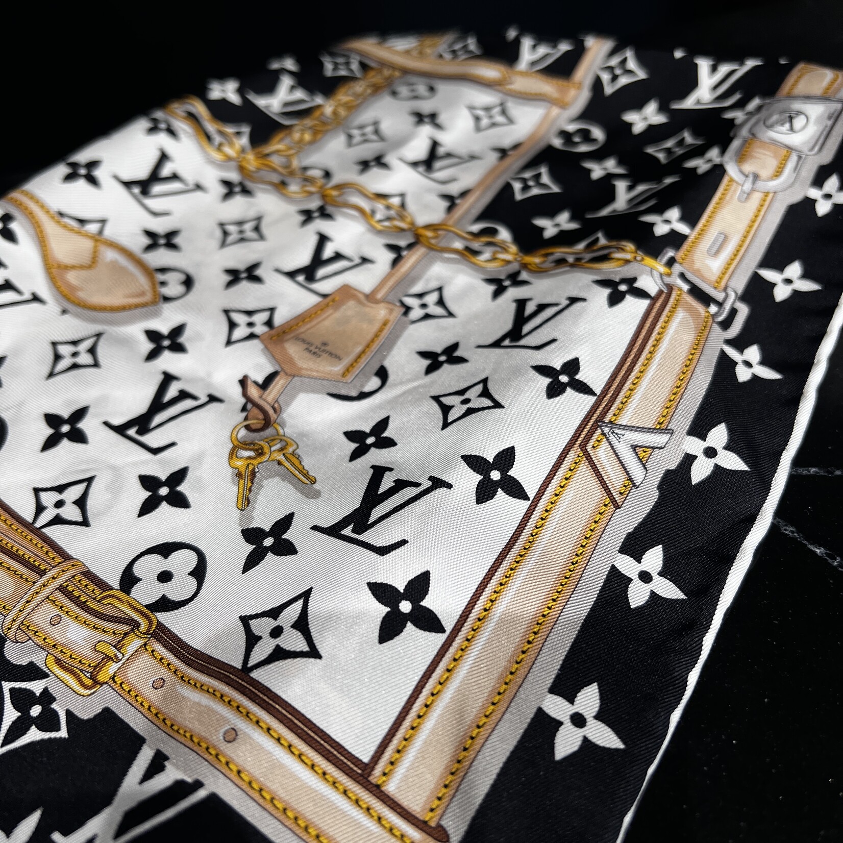 Louis Vuitton SOLD - Louis Vuitton Ultimate Square Scarf Monogram