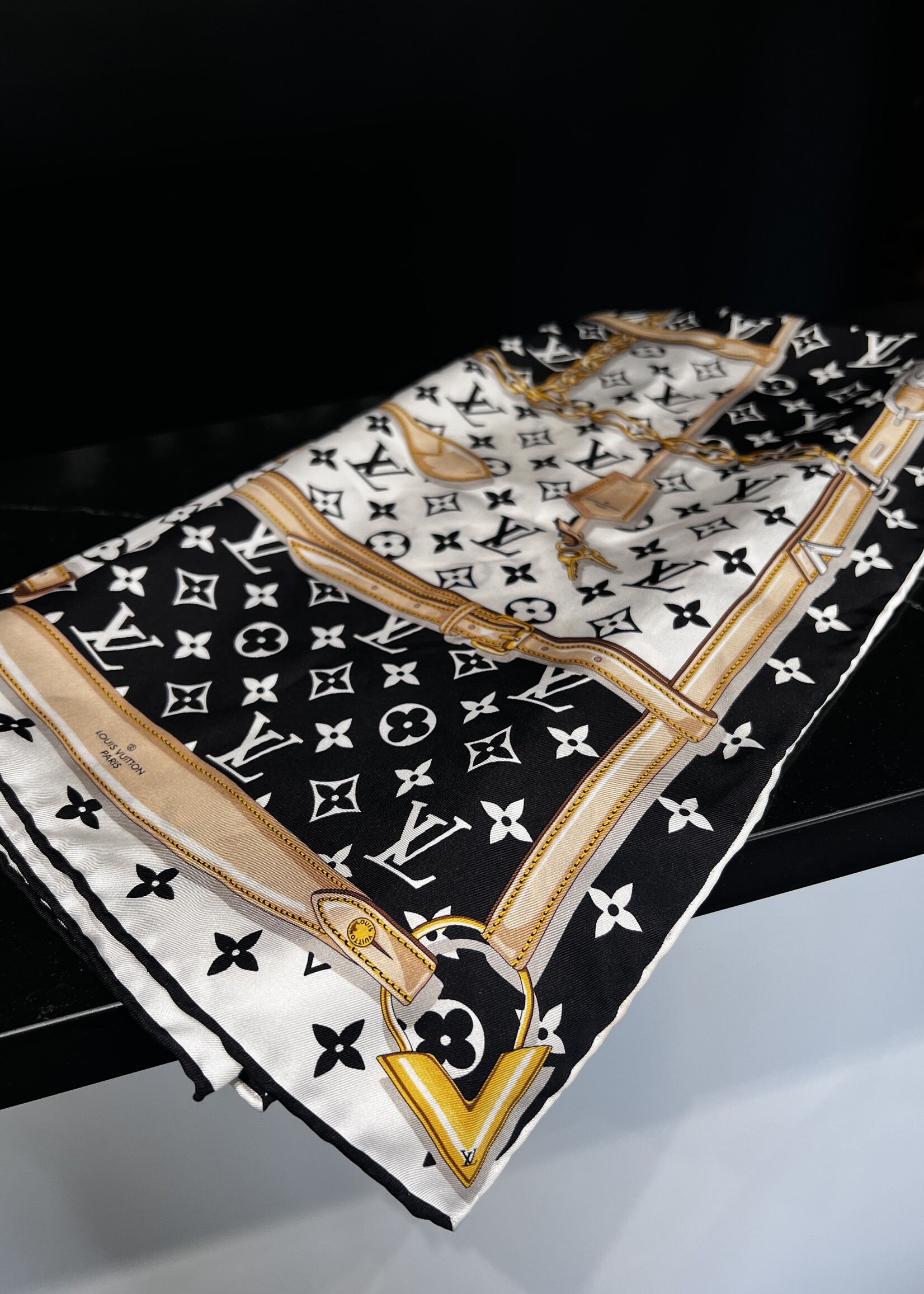 Louis Vuitton SOLD - Louis Vuitton Ultimate Square Scarf Monogram