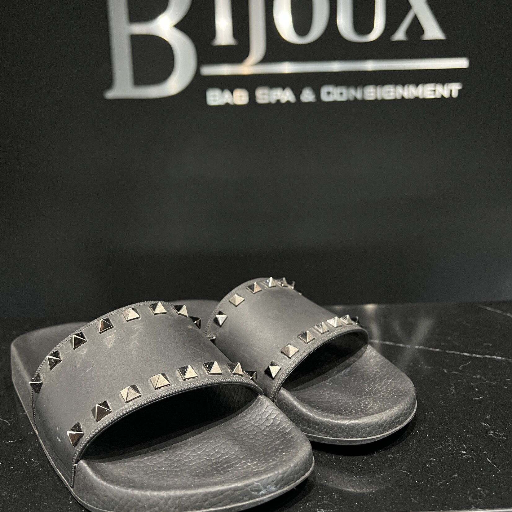 Valentino Valentino  Rubber Rockstud Slides