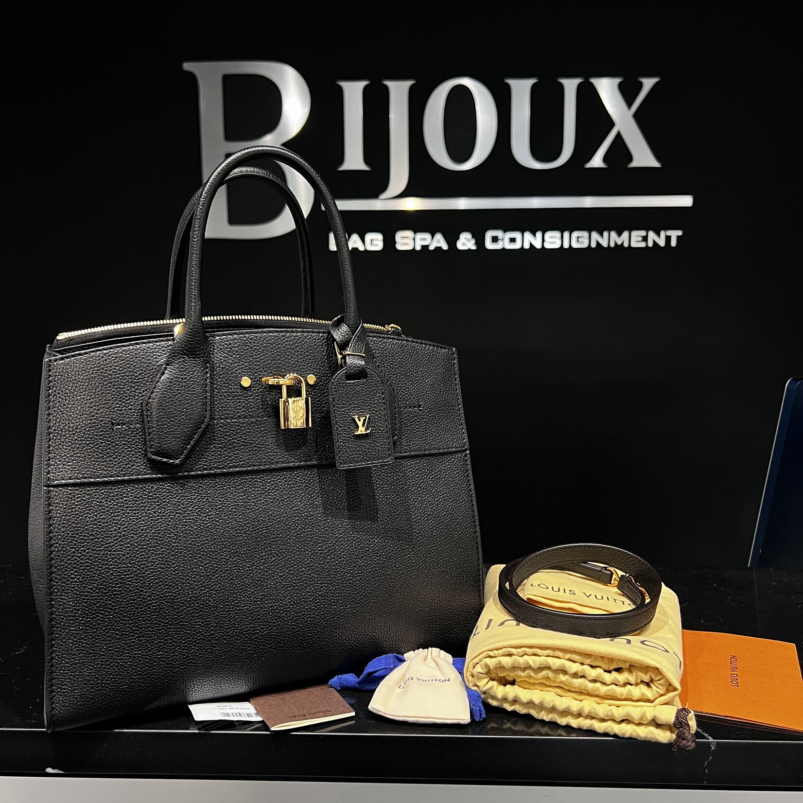Louis Vuitton Louis Vuitton Steamer MM