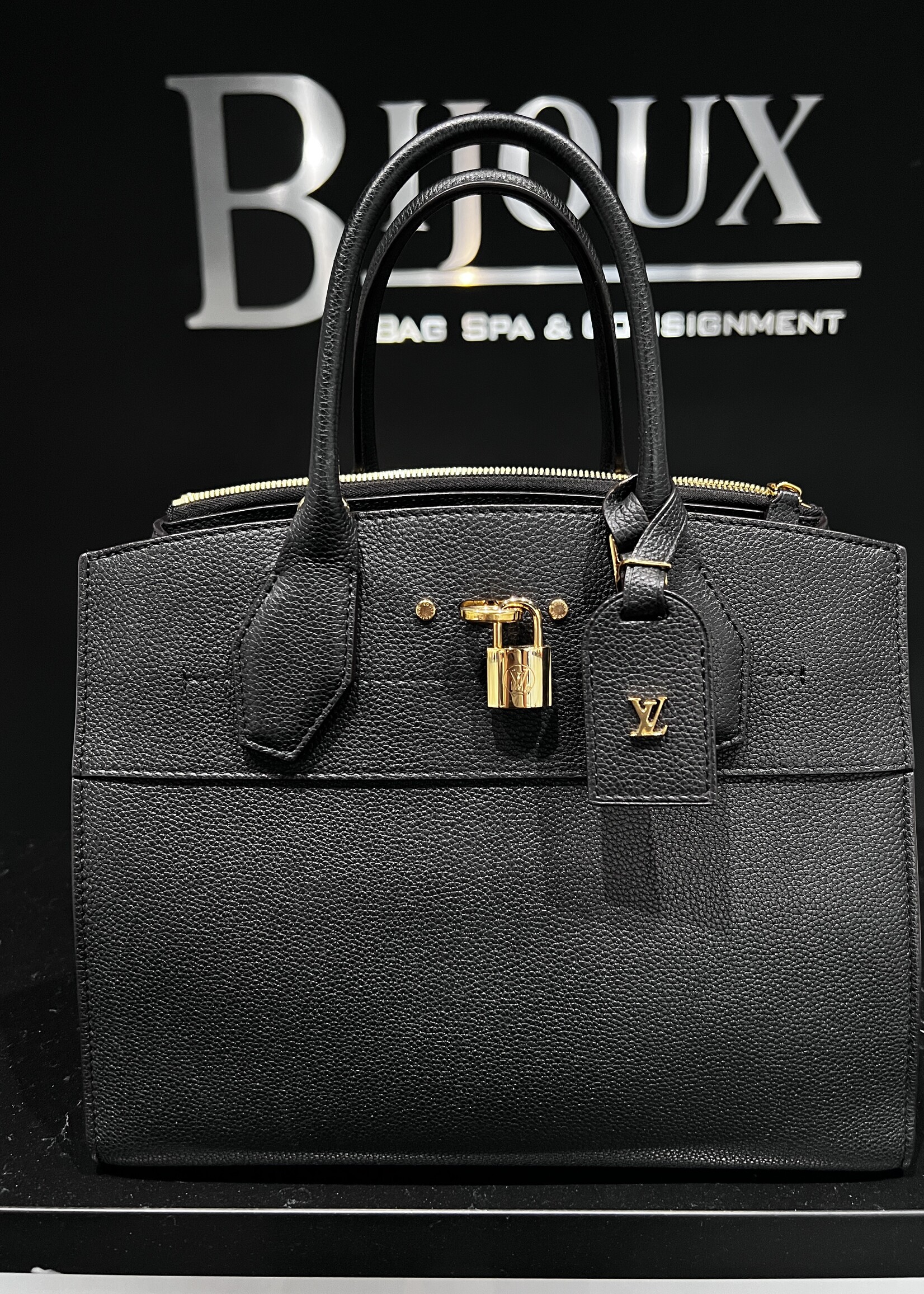 Louis Vuitton SOLD -Louis Vuitton Steamer MM