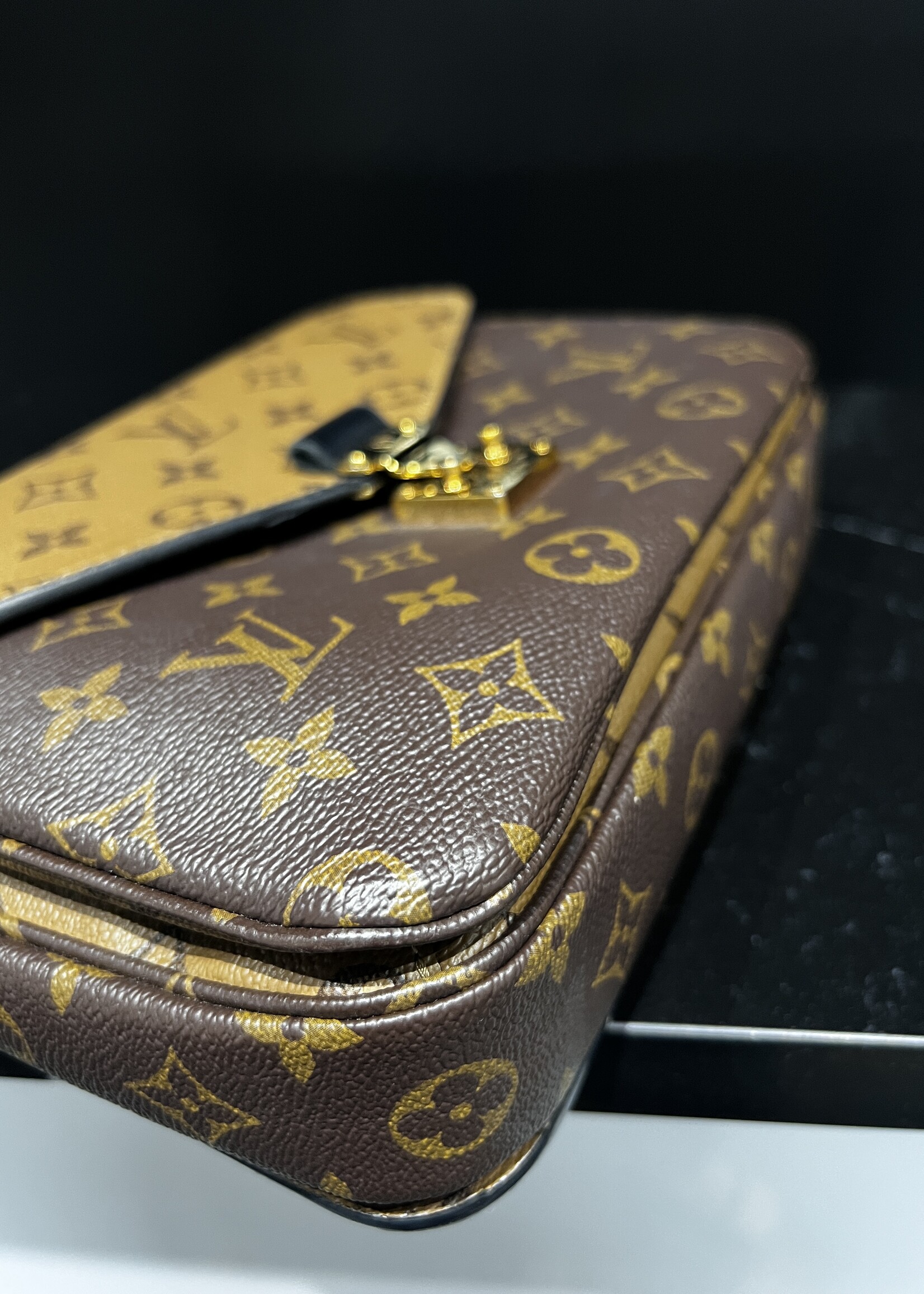 Louis Vuitton SOLD - Louis Vuitton Pochette Metis Reverse