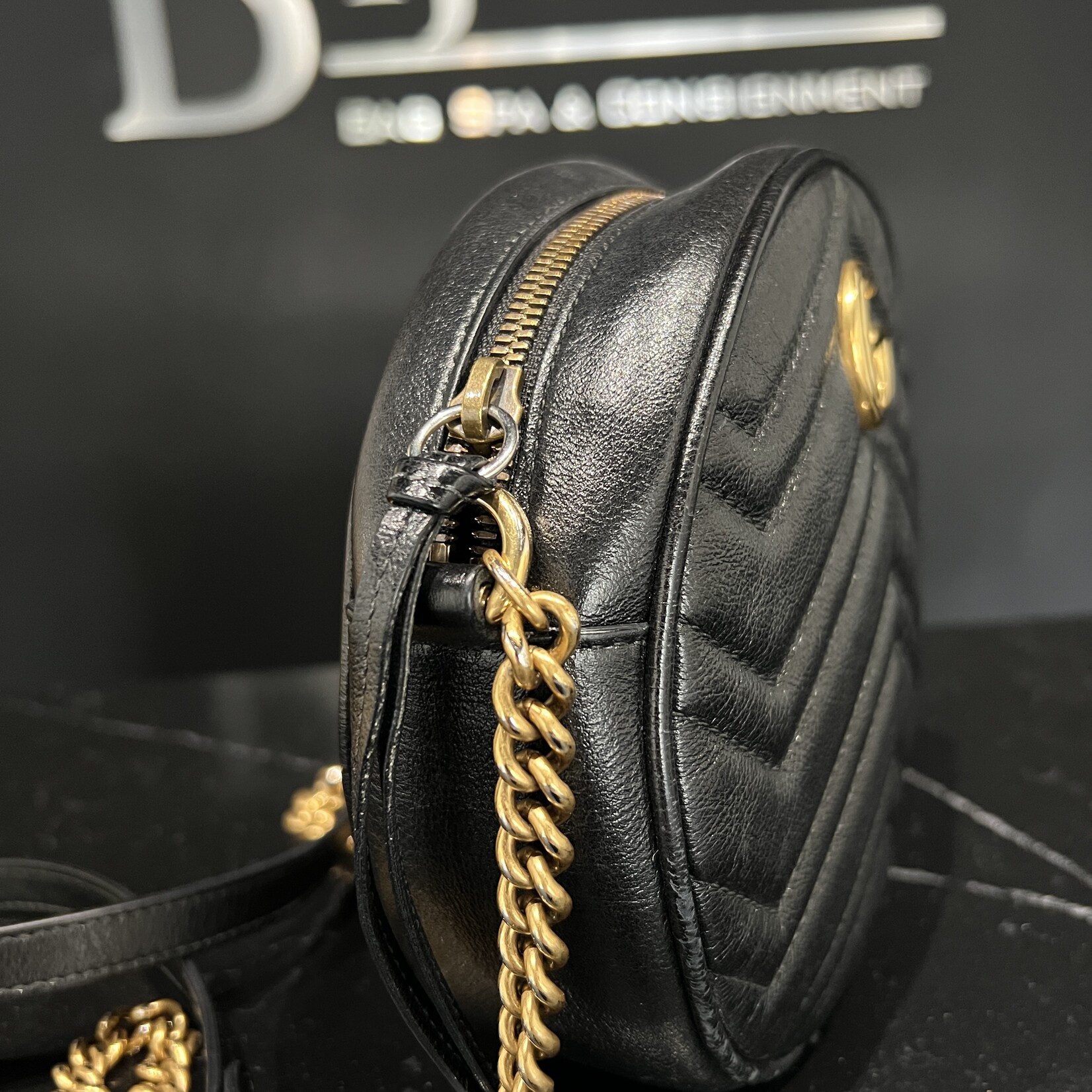 Gucci Gucci Marmont Mini Round Bag