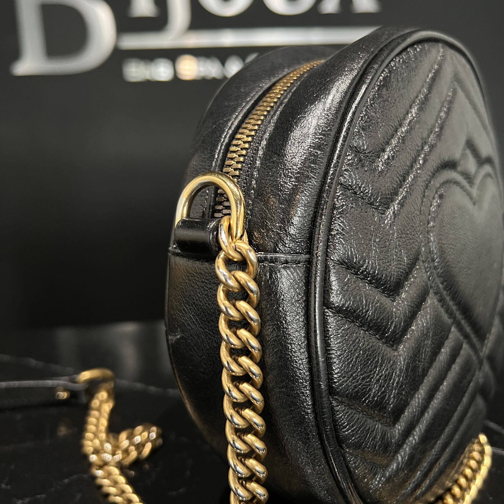 Gucci Gucci Marmont Mini Round Bag