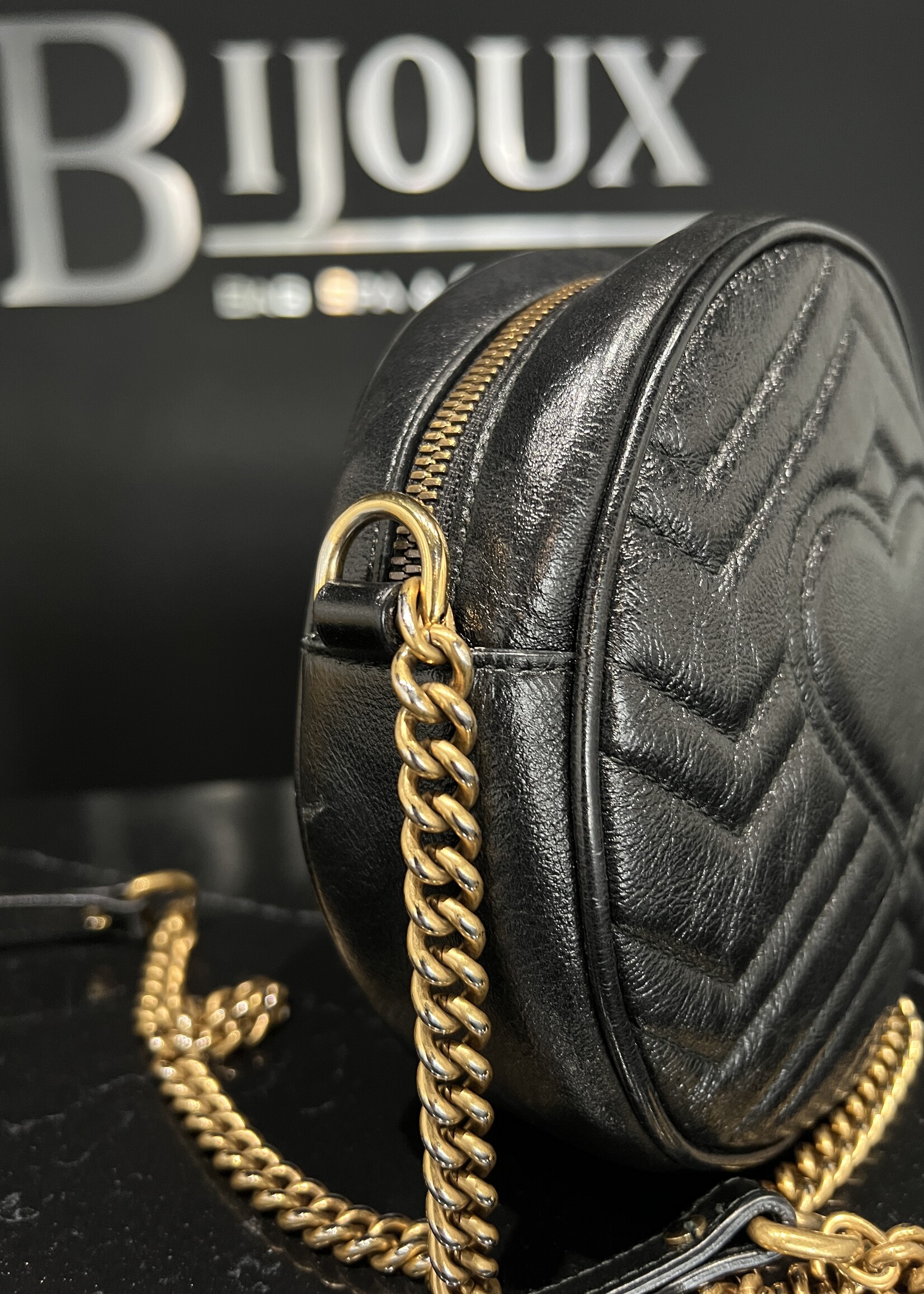 Gucci Gucci Marmont Mini Round Bag