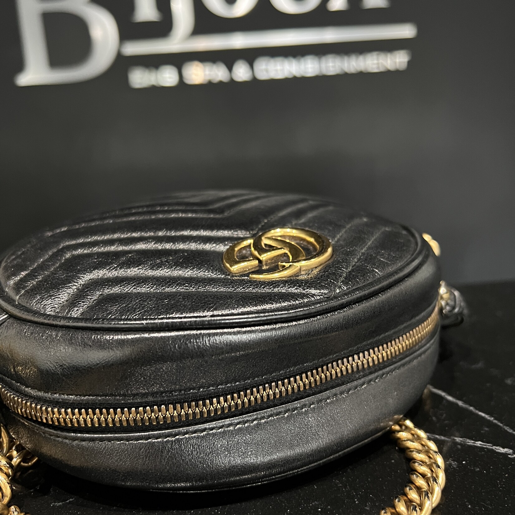 Gucci Gucci Marmont Mini Round Bag