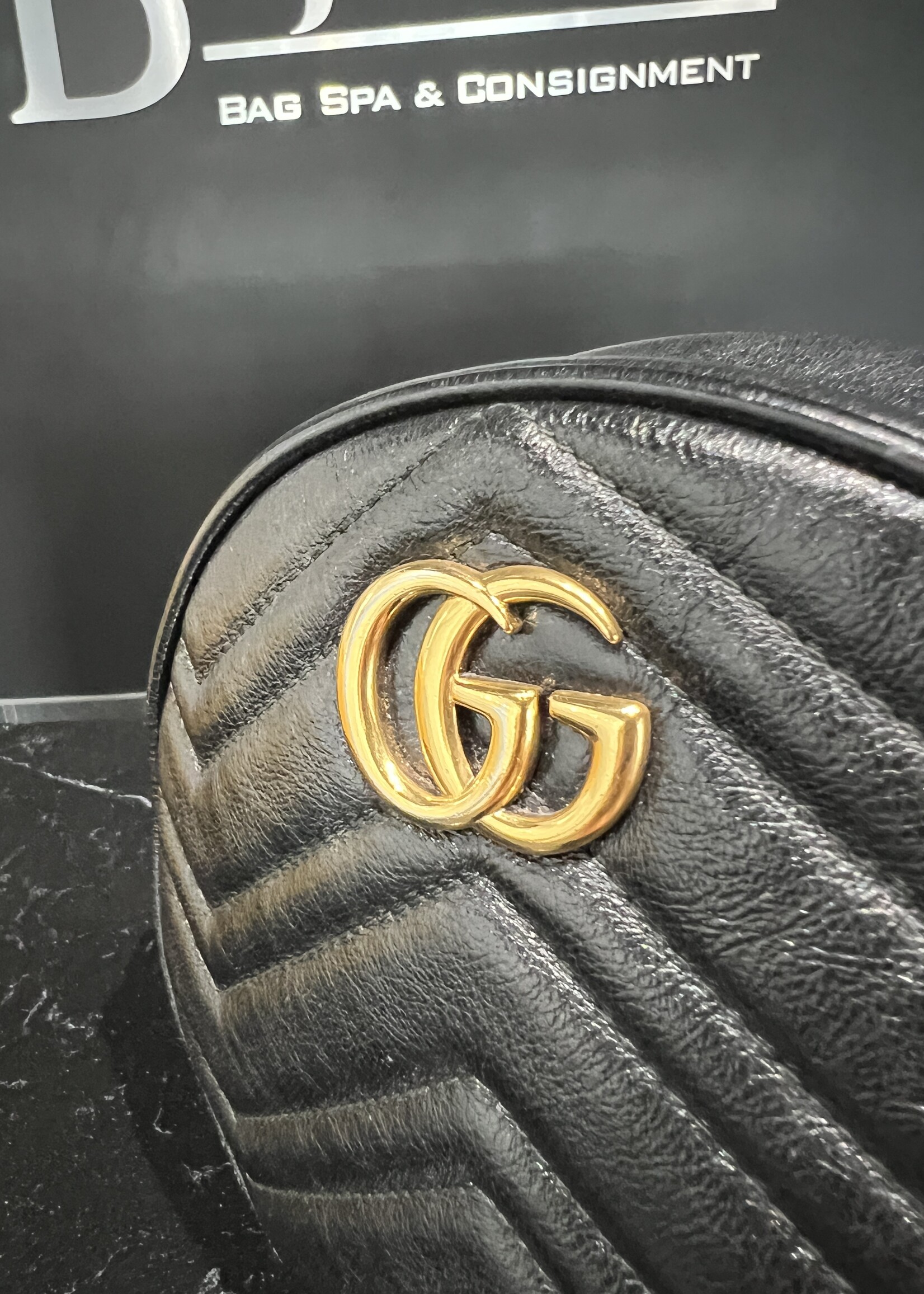 Gucci Gucci Marmont Mini Round Bag