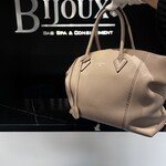 Louis Vuitton Louis Vuitton Taurillon Soft  Lock it MM