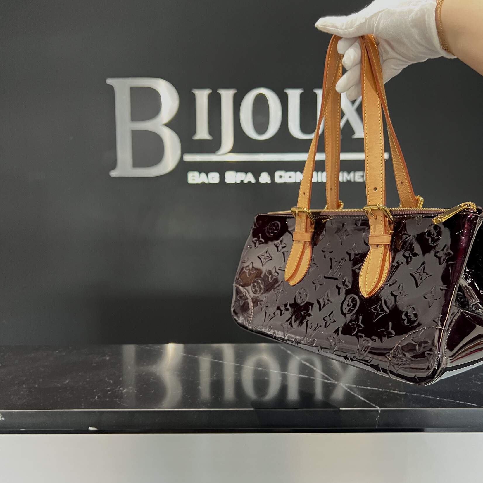 Louis Vuitton SOLD- Louis Vuitton Rosewood Avenue