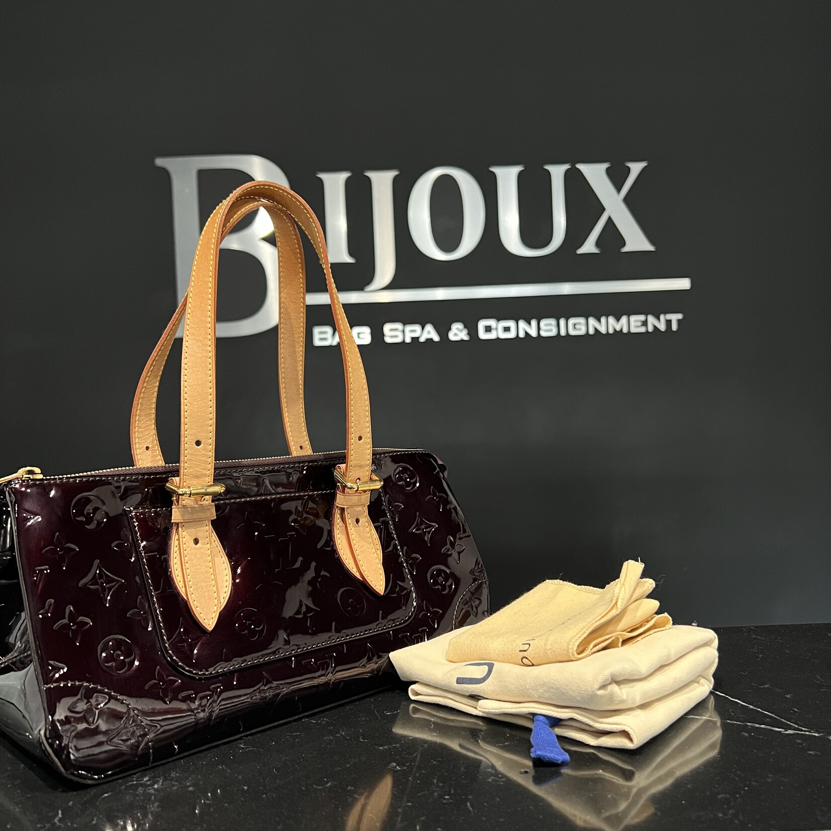 Louis Vuitton SOLD- Louis Vuitton Rosewood Avenue