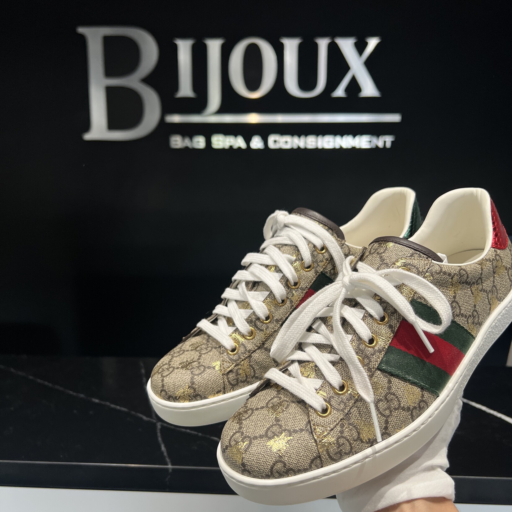 Gucci Gucci Ace Bee Sneaker 7 M/ 9 W