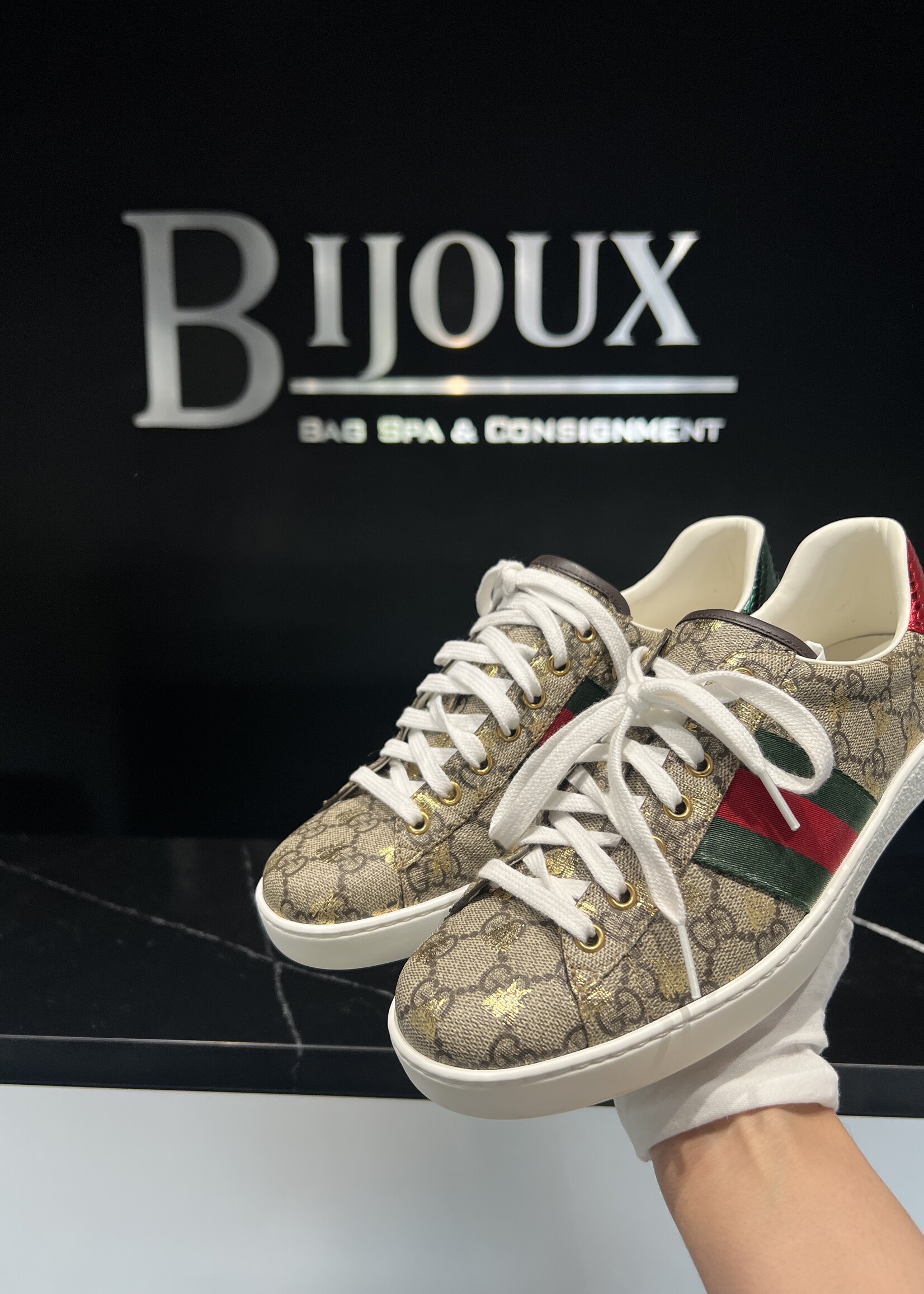 Gucci SOLD - Gucci Ace Bee Sneaker 7 M/ 9 W