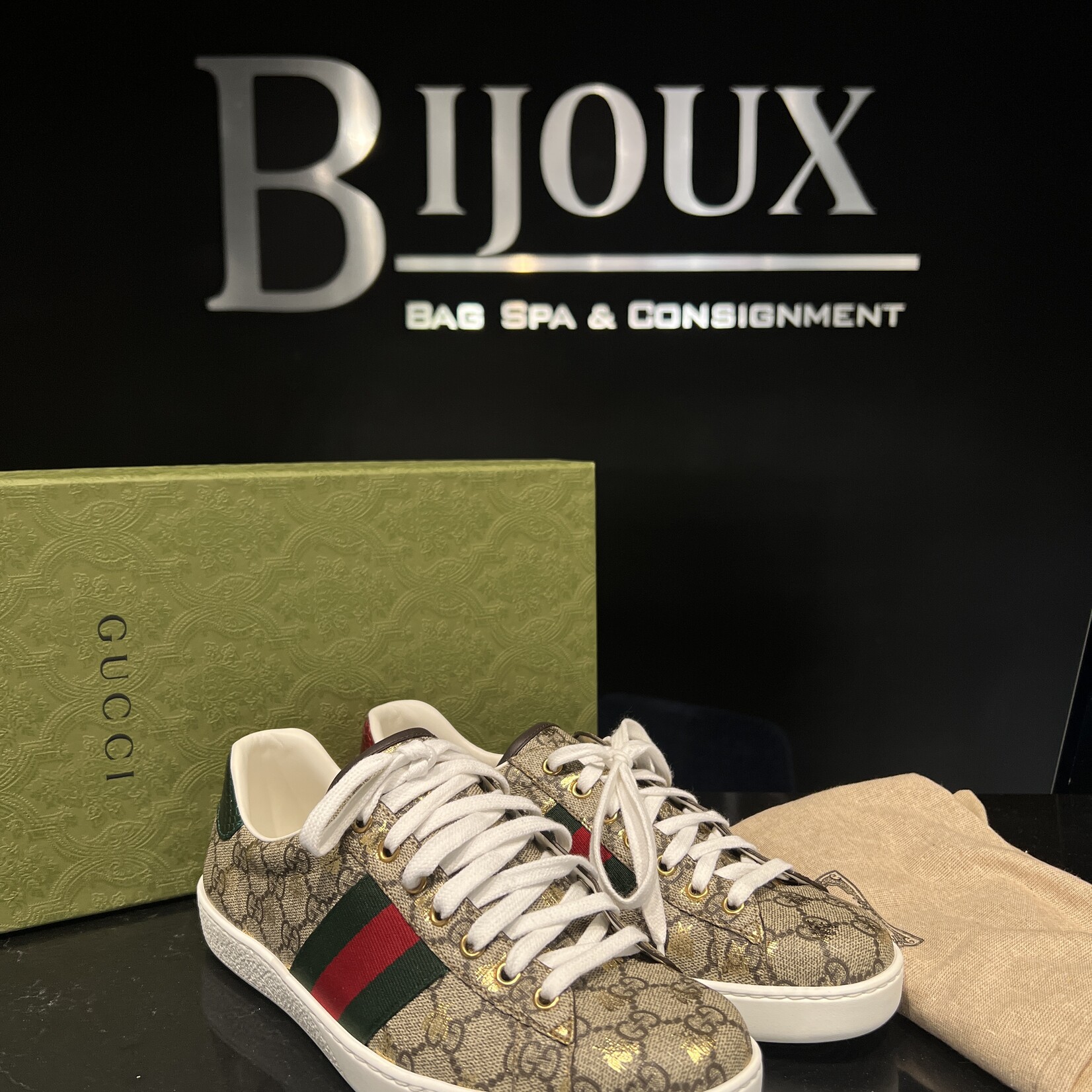 Gucci Gucci Ace Bee Sneaker 7 M/ 9 W