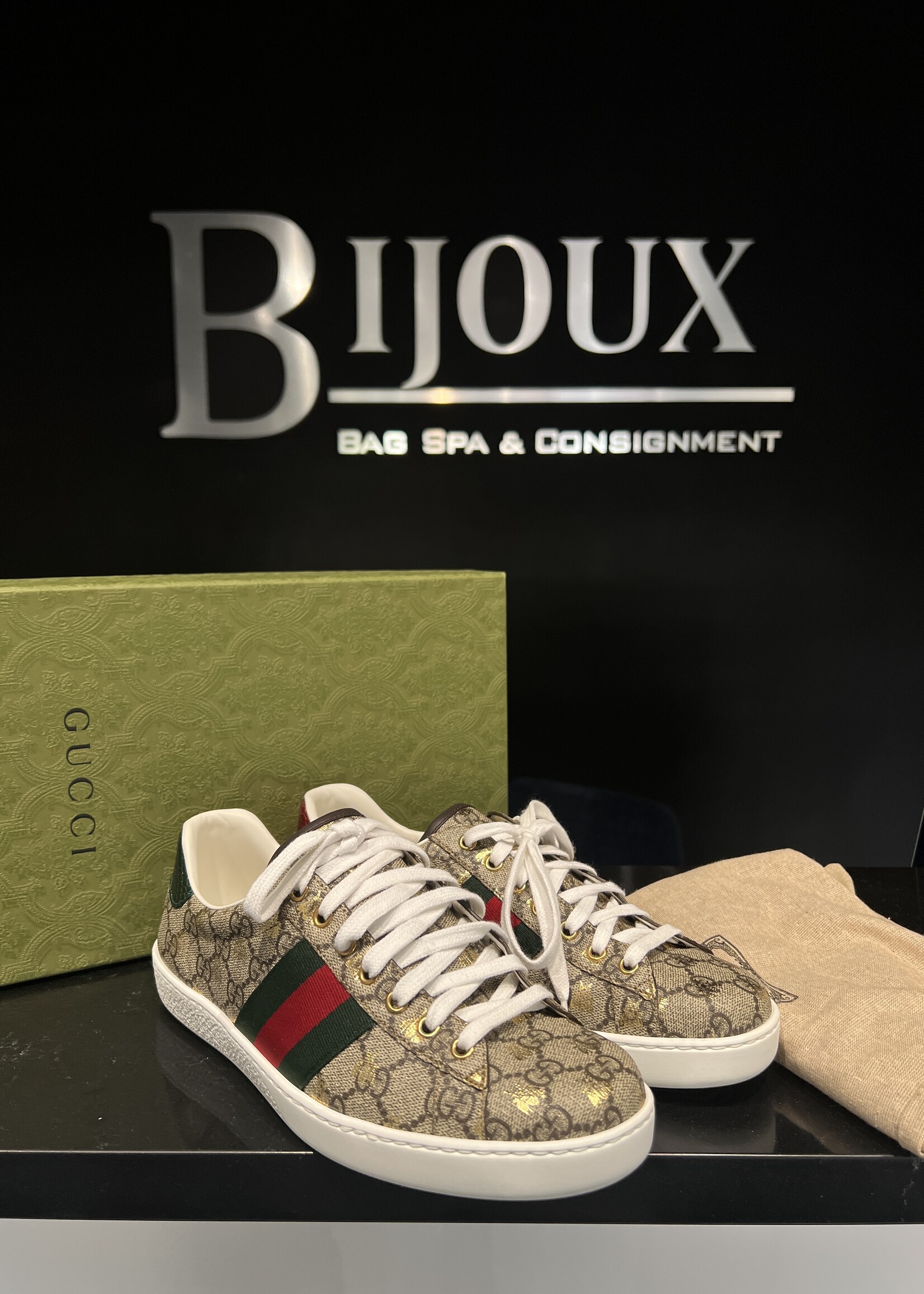 Gucci SOLD - Gucci Ace Bee Sneaker 7 M/ 9 W