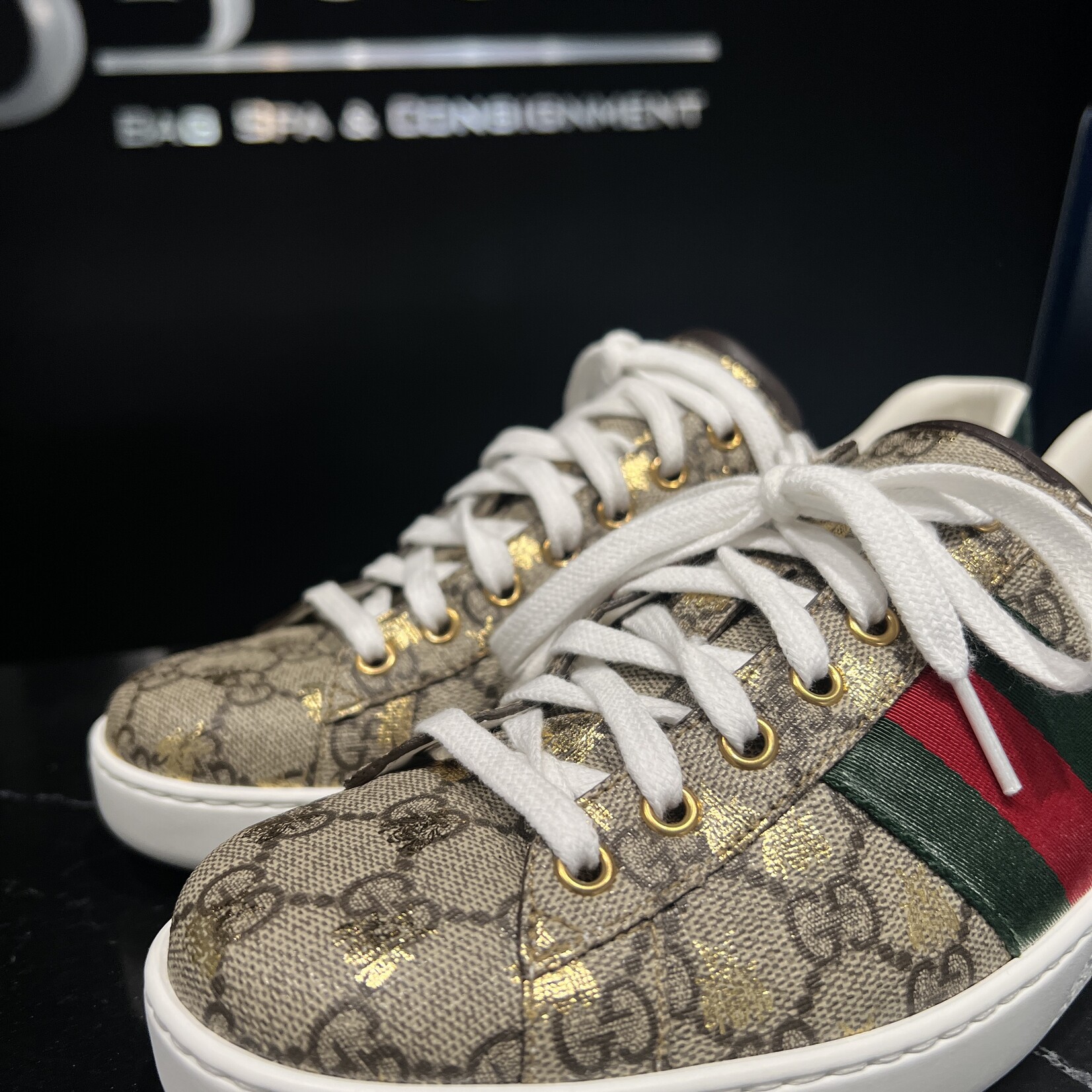 Gucci Gucci Ace Bee Sneaker 7 M/ 9 W