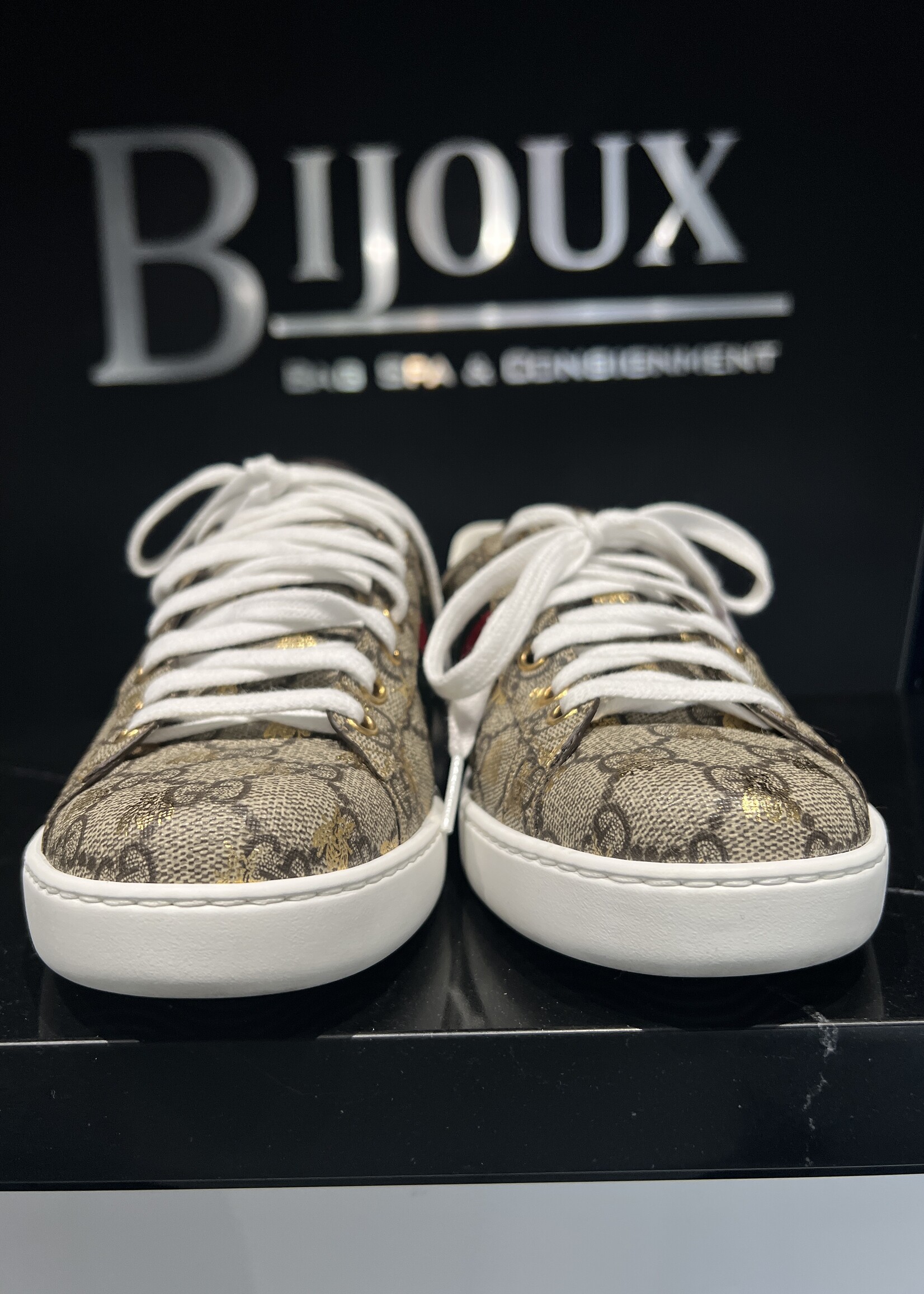 Gucci SOLD - Gucci Ace Bee Sneaker 7 M/ 9 W