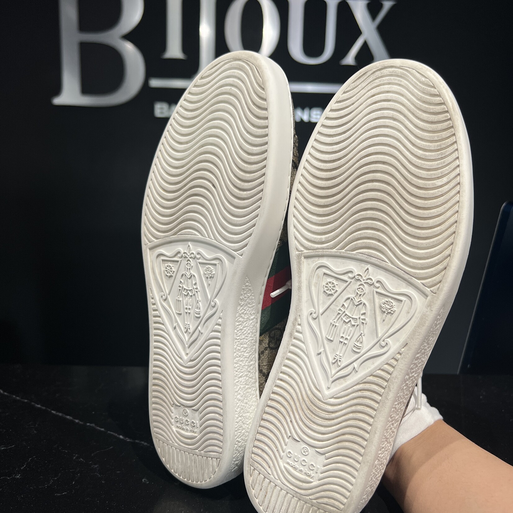 Gucci Gucci Ace Bee Sneaker 7 M/ 9 W