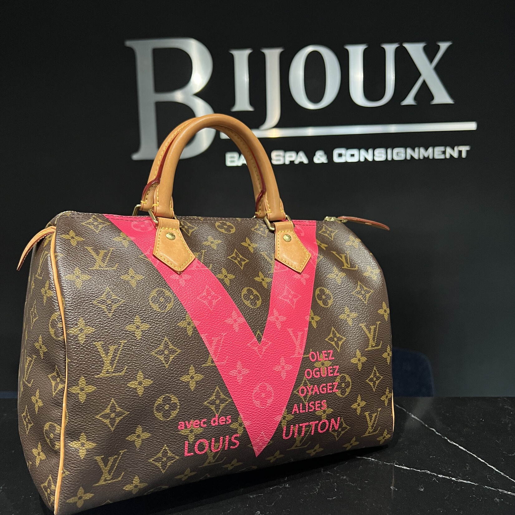 Louis Vuitton Louis Vuitton Limited Edition V Speedy 30