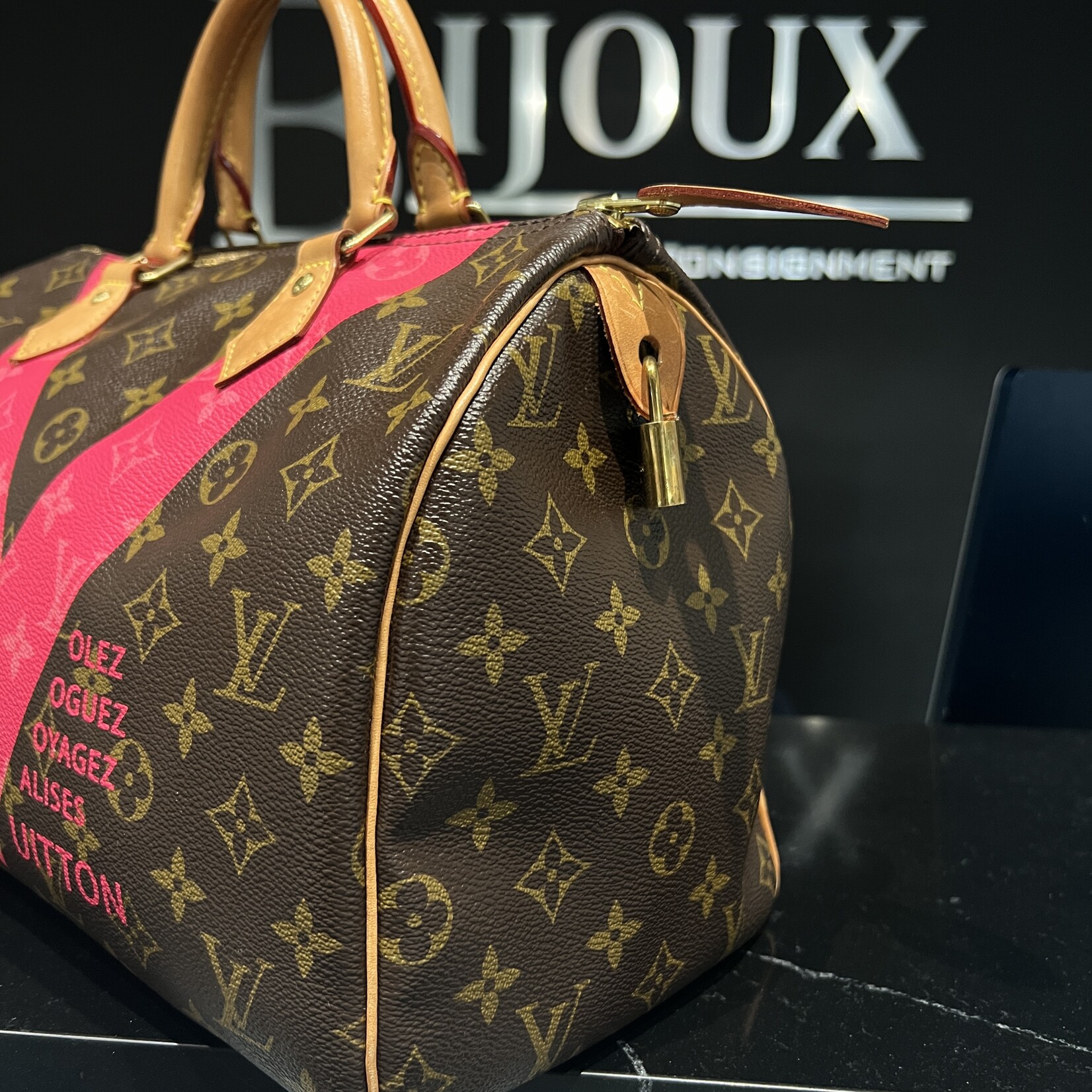Louis Vuitton Louis Vuitton Limited Edition V Speedy 30