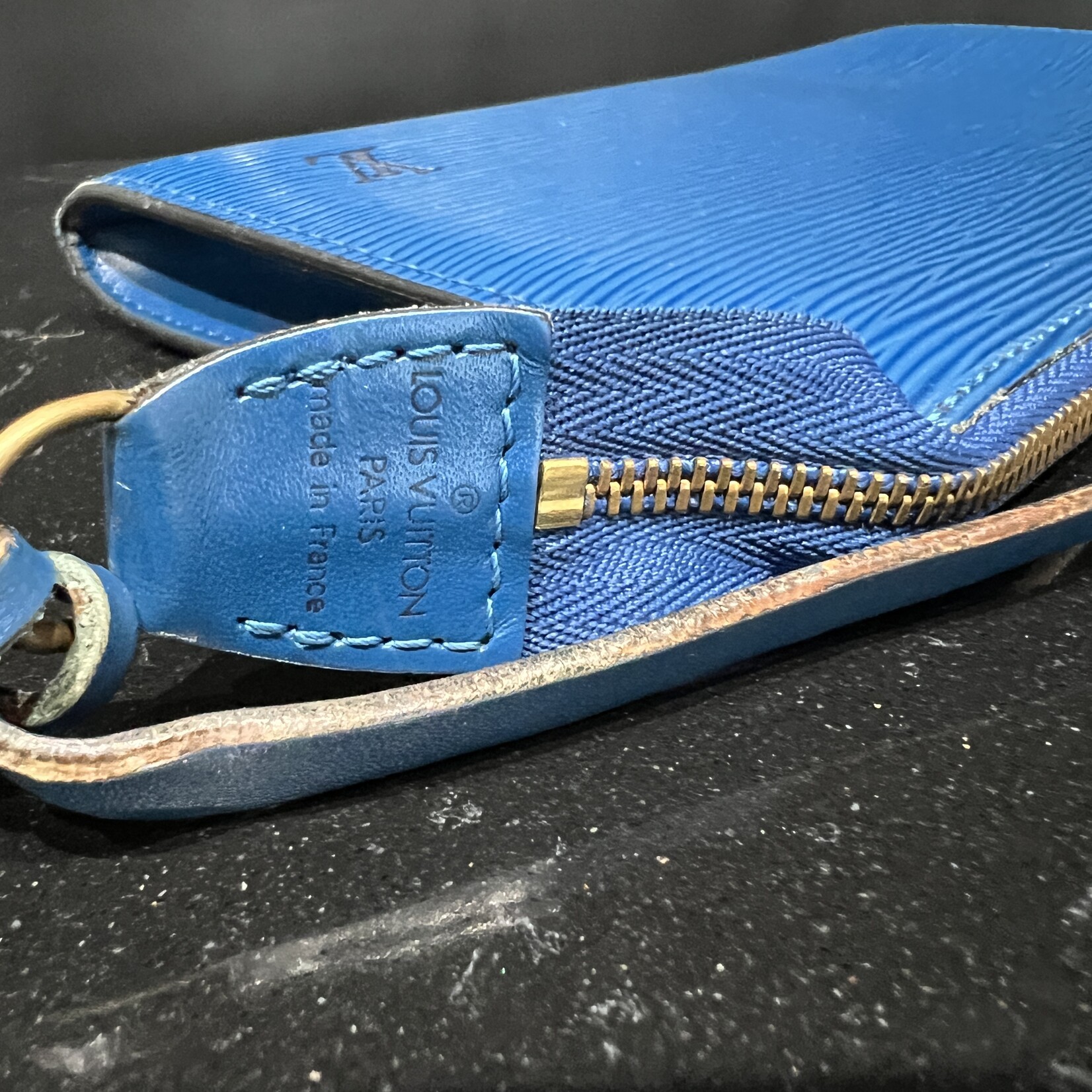 Louis Vuitton Louis Vuitton Epi Pochette 24