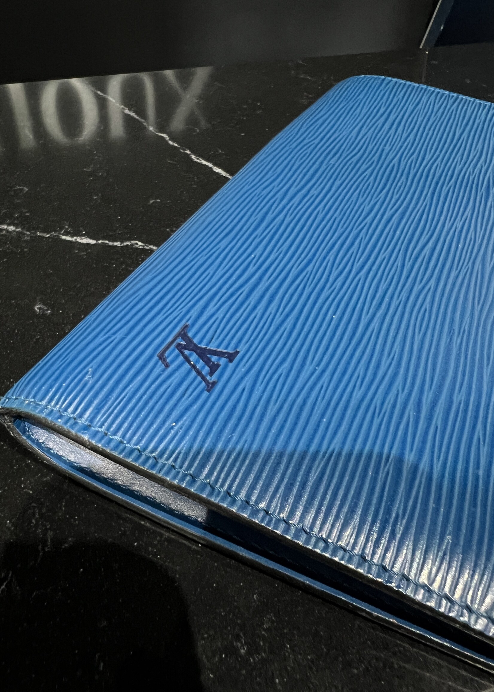 Louis Vuitton Louis Vuitton Epi Pochette 24