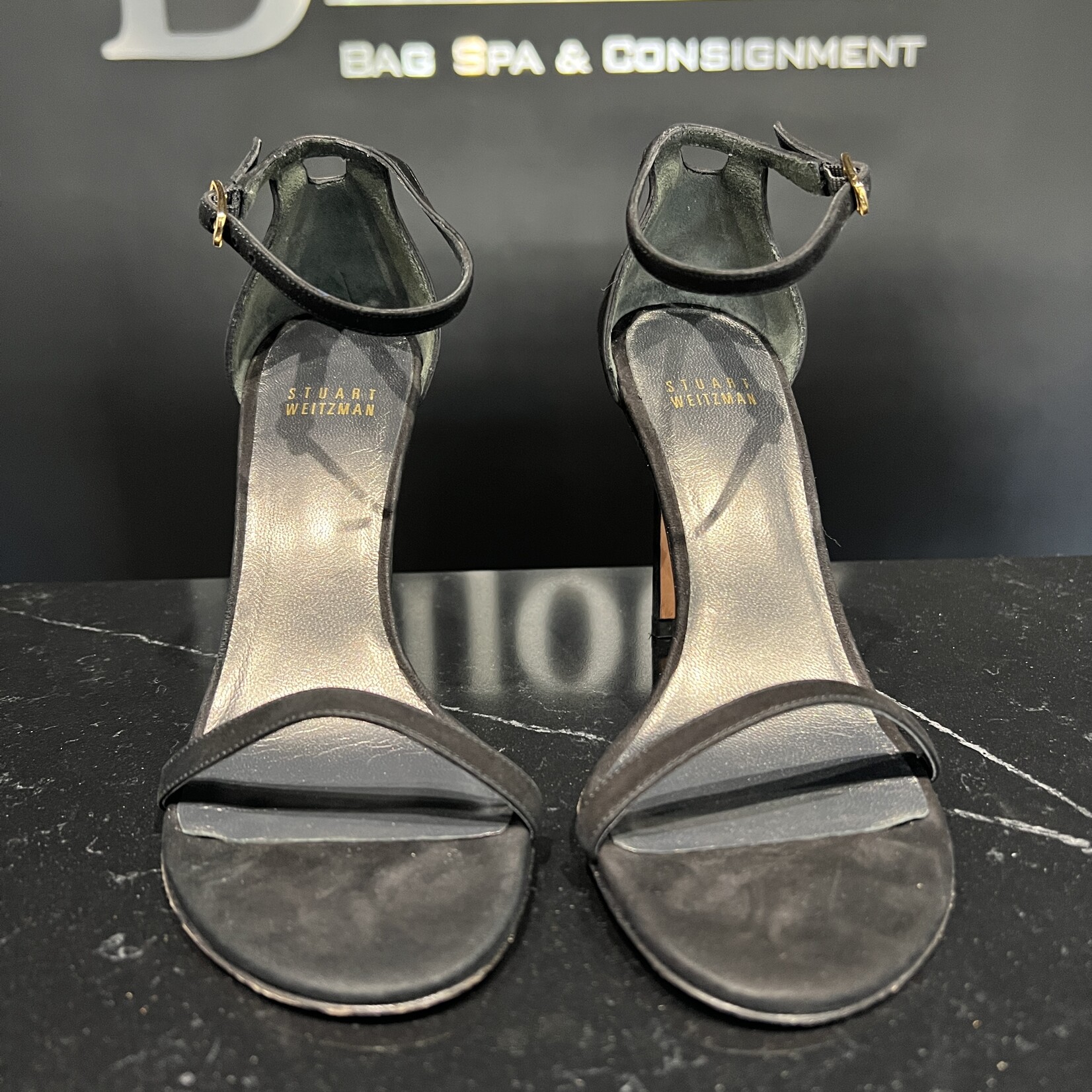 Stuart Weitzman Stuart Weitzman Black Nudist Bump Heels