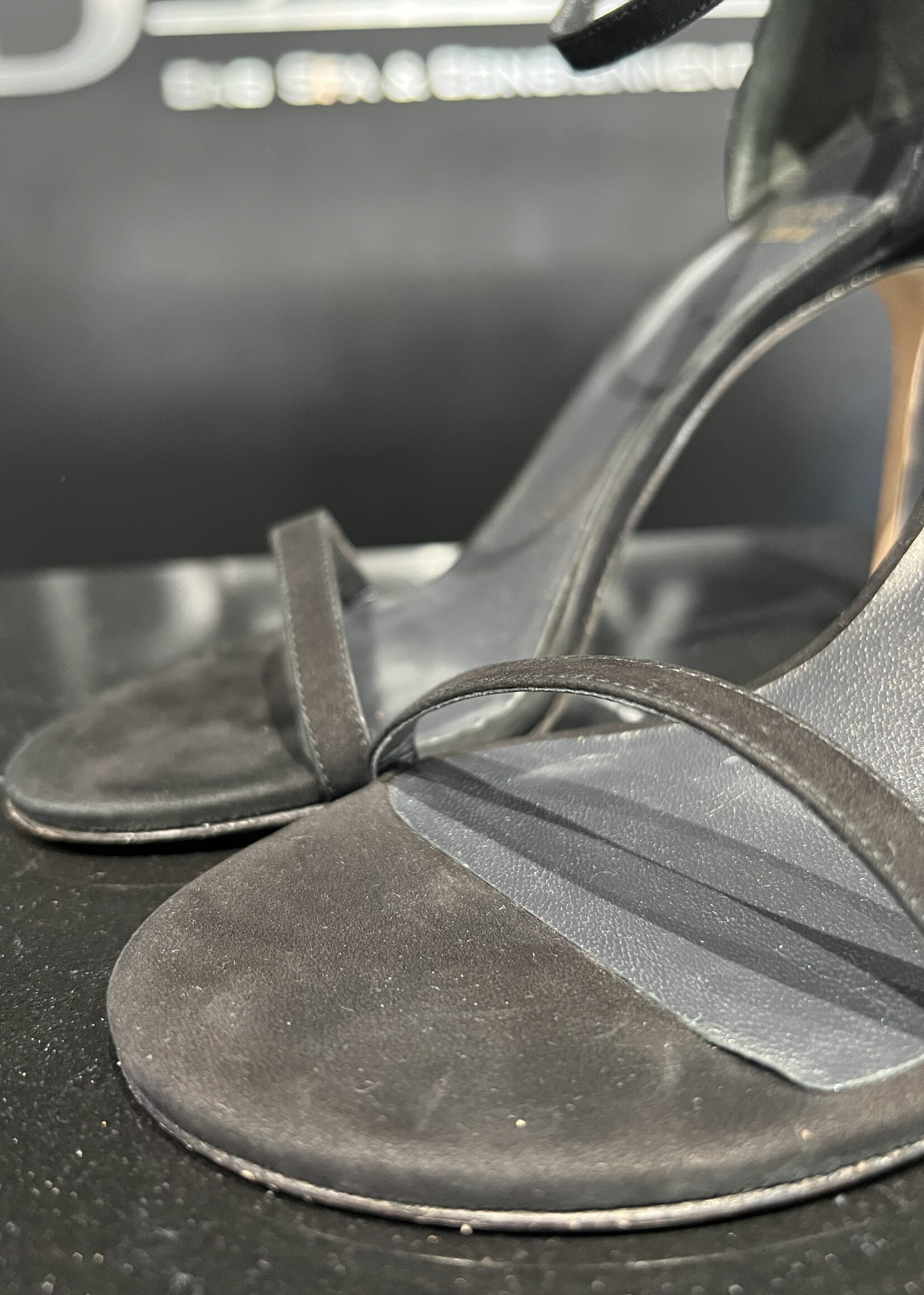 Stuart Weitzman Stuart Weitzman Black Nudist Bump Heels