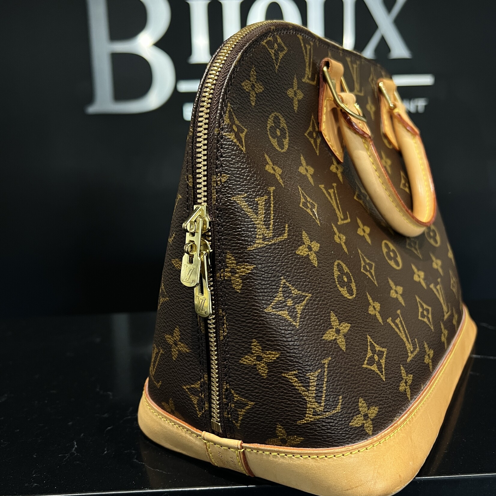 Louis Vuitton SOLD - Louis Vuitton Alma PM Monogram