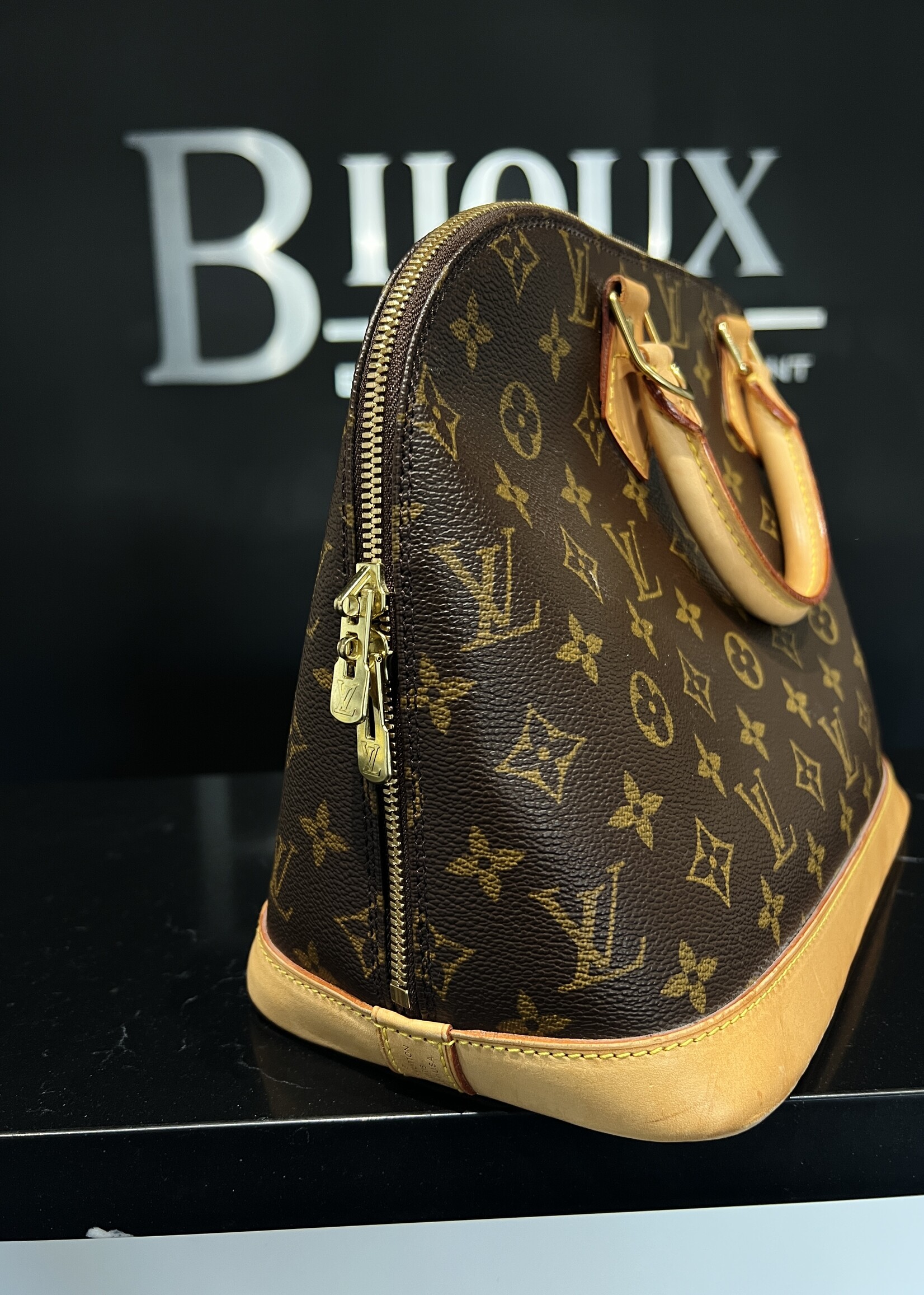 Louis Vuitton SOLD - Louis Vuitton Alma PM Monogram