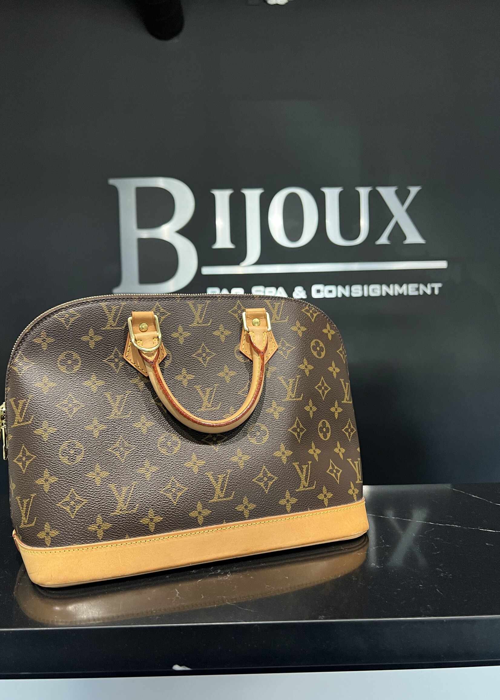 Louis Vuitton SOLD - Louis Vuitton Alma PM Monogram