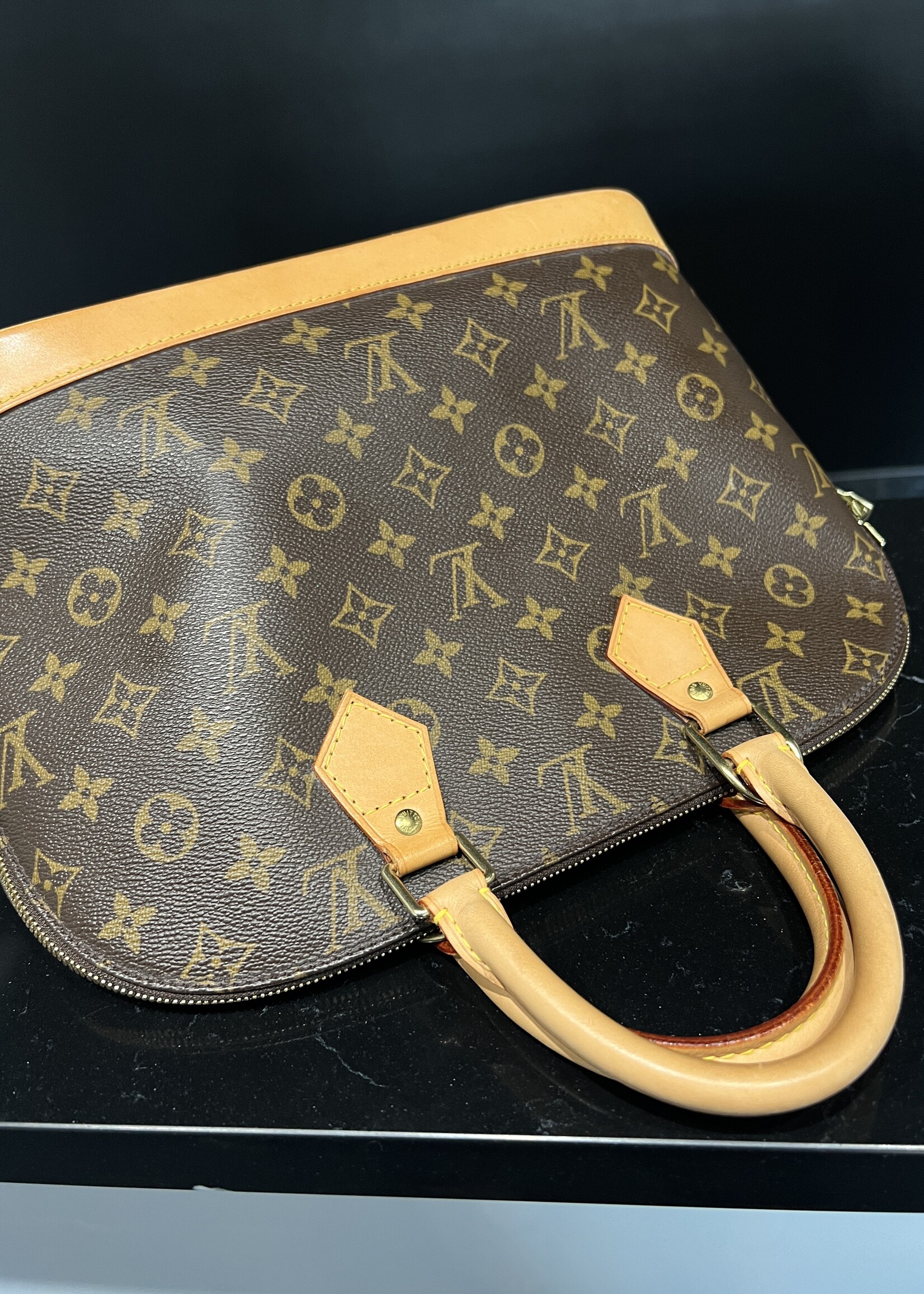 Louis Vuitton SOLD - Louis Vuitton Alma PM Monogram