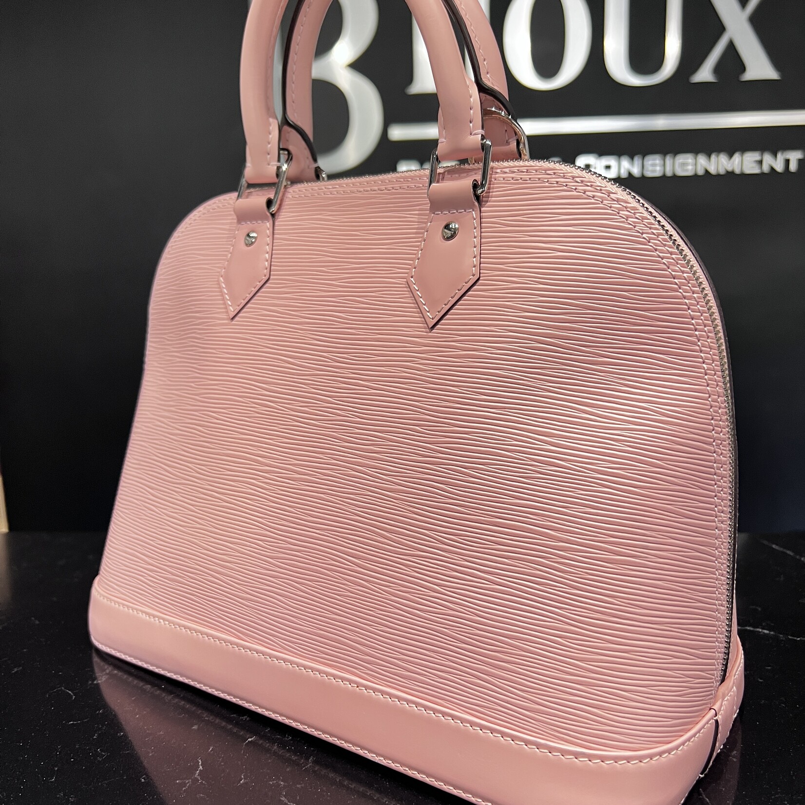 Louis Vuitton Louis Vuitton Alma PM Epi Leather Pink
