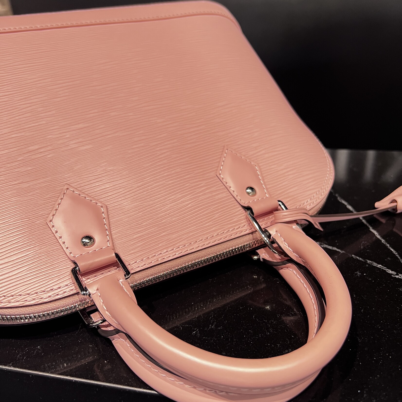 Louis Vuitton Louis Vuitton Alma PM Epi Leather Pink