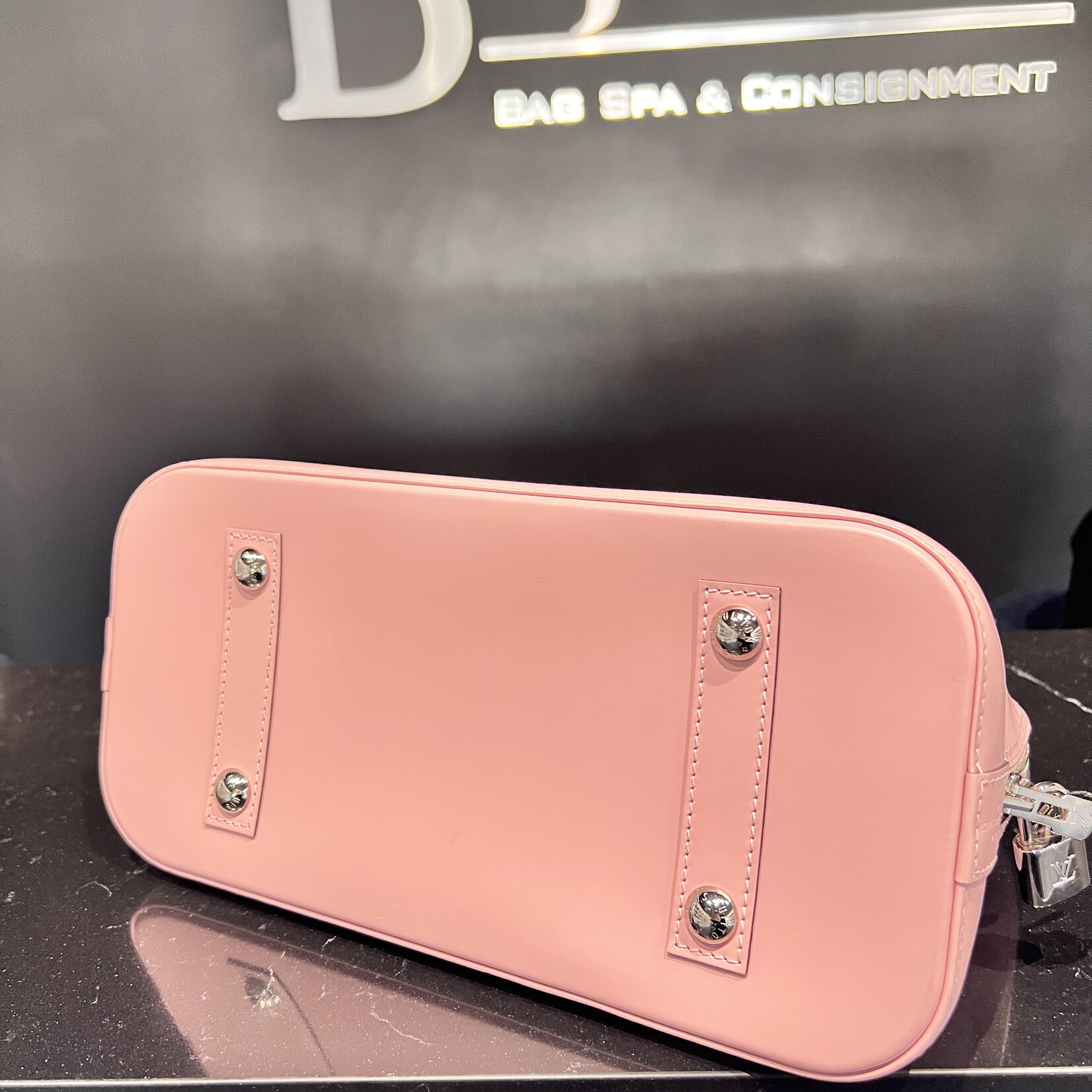 Louis Vuitton Louis Vuitton Alma PM Epi Leather Pink