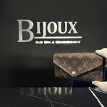 Louis Vuitton SOLD - Louis Vuitton Sarah Monogram Wallet