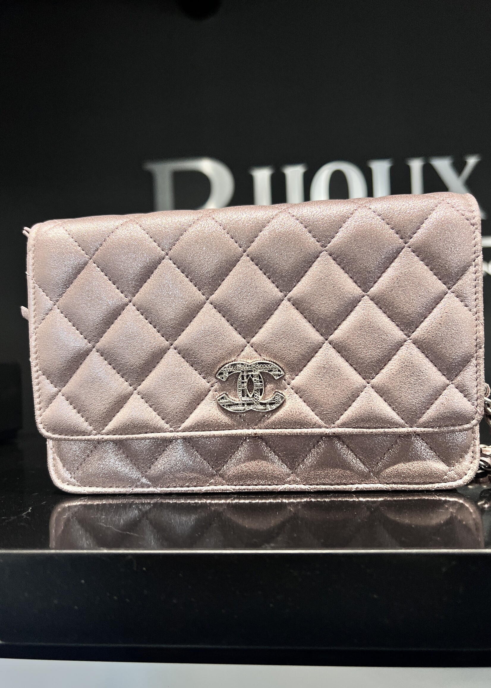 Chanel SOLD - Chanel Paris-Salzburg Iridescent Wallet On Chain