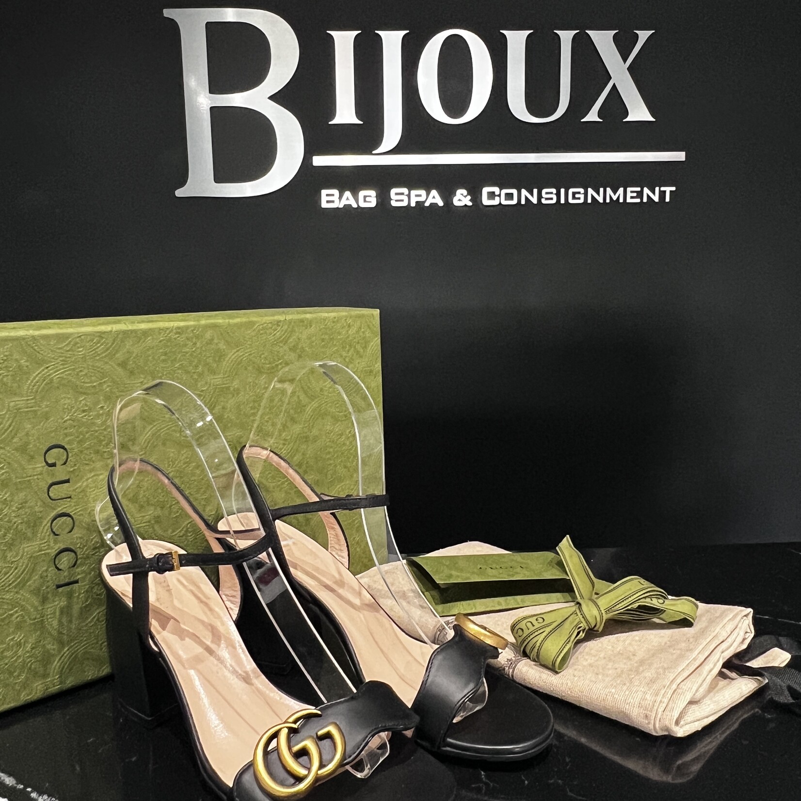 Gucci Gucci Marmont Sandals- 36